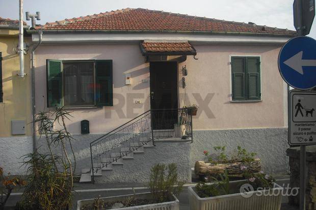 Casa Indipendente in vendita a Testico