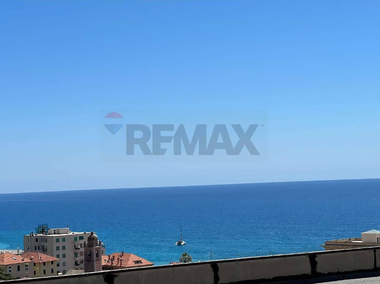 Appartamento in vendita a Varazze