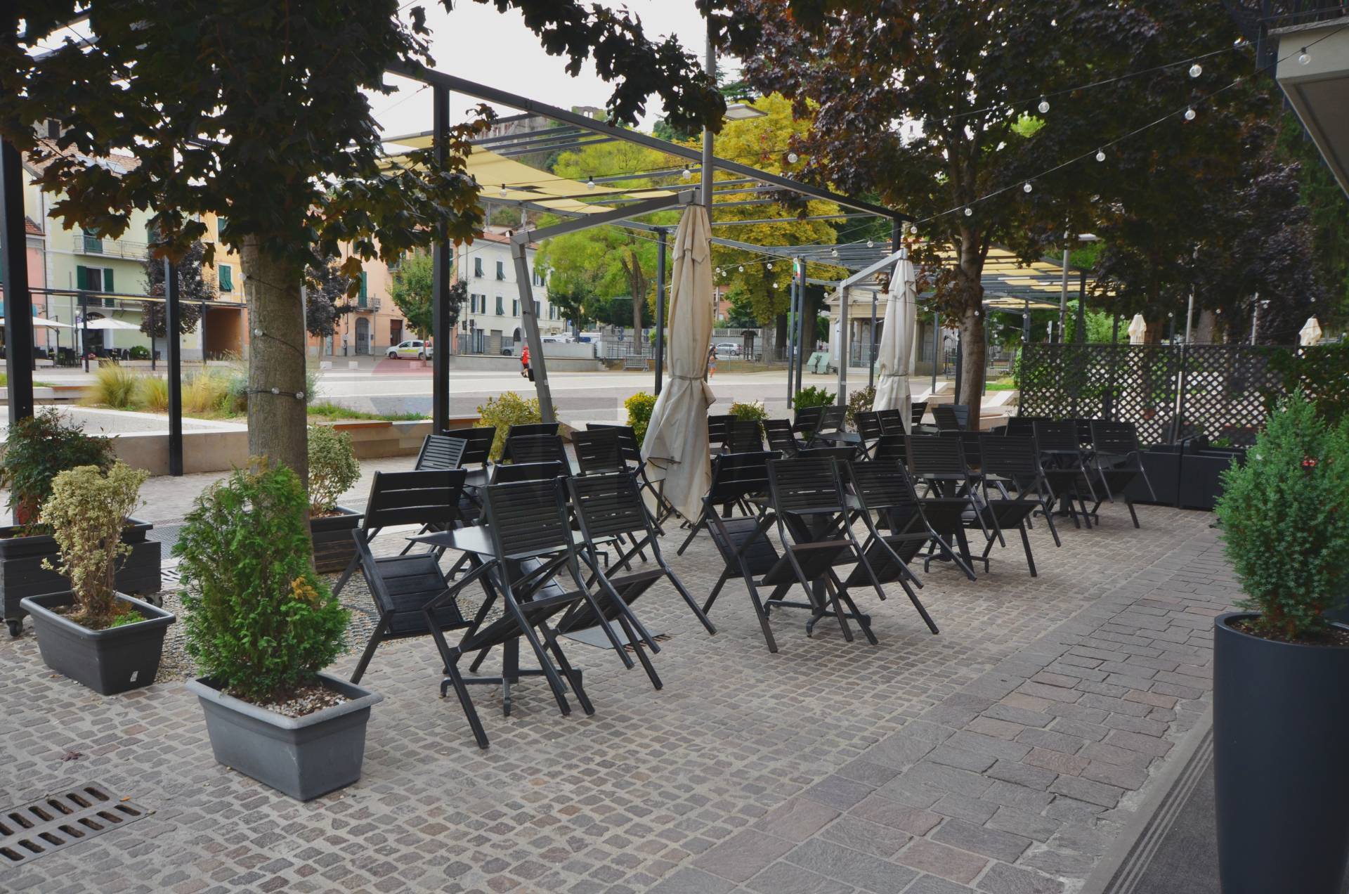 Bar in vendita a Cairo Montenotte, Centro