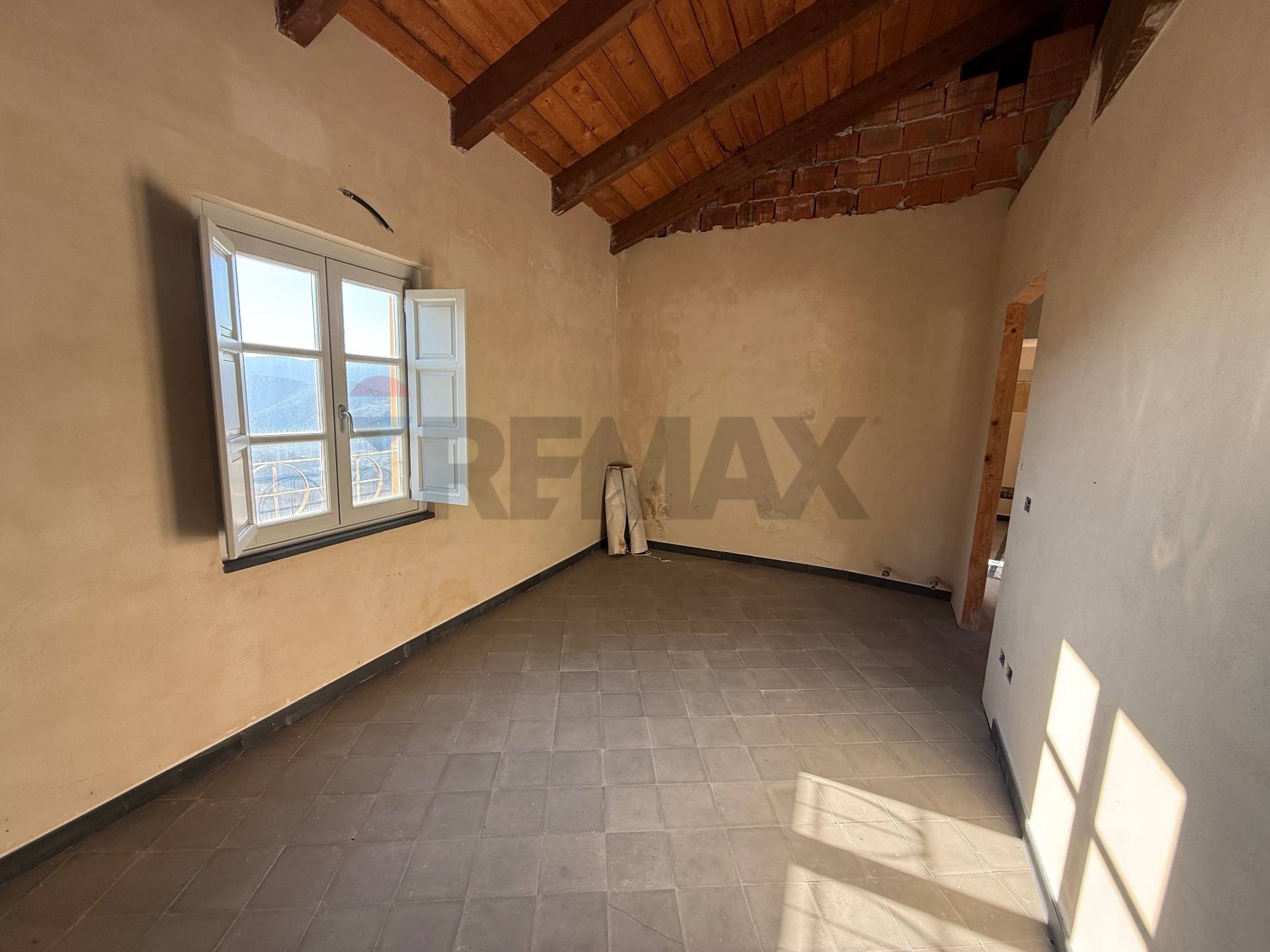 Porzione di casa in vendita a Tovo San Giacomo, Briffi