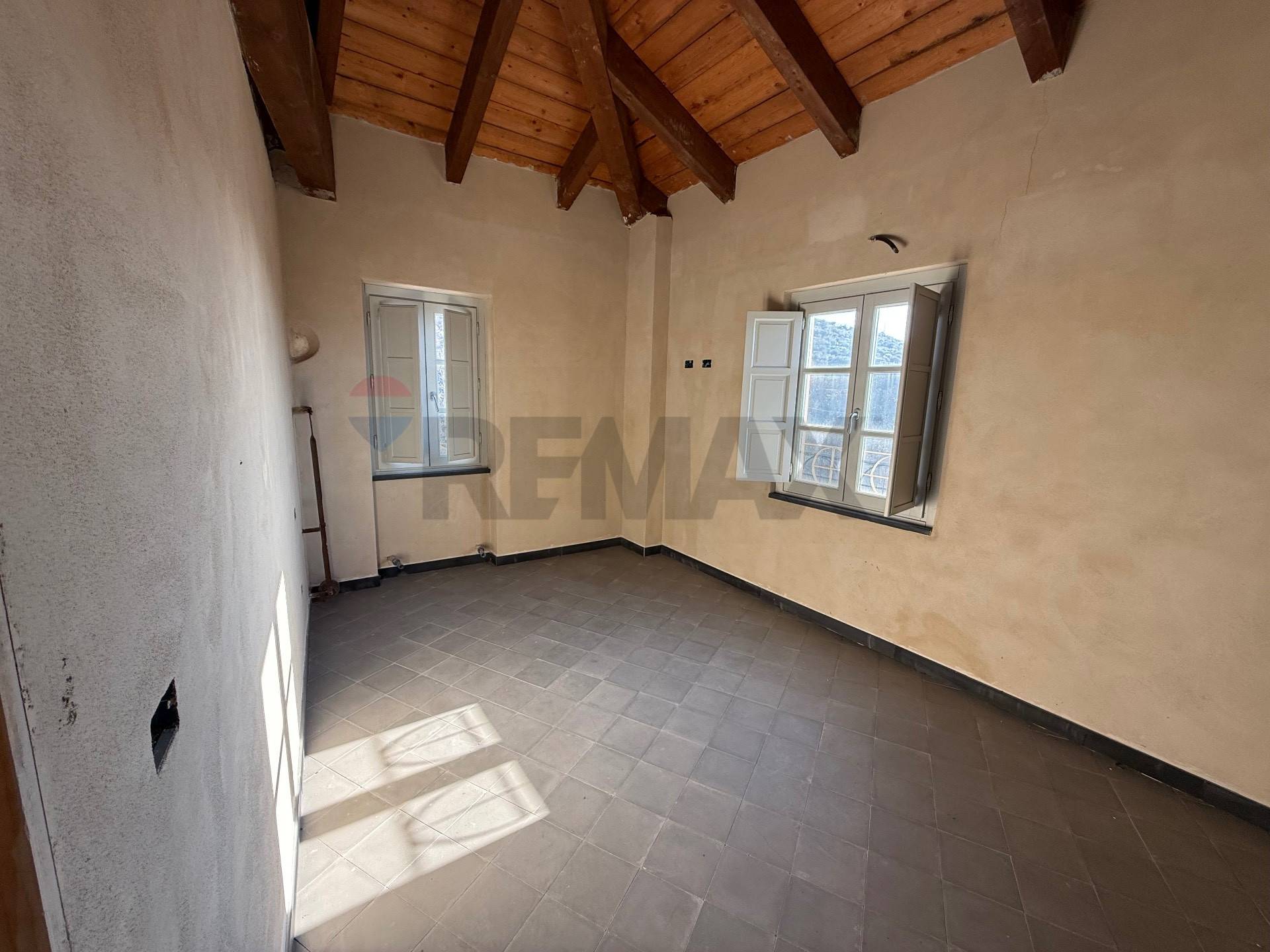 Porzione di casa in vendita a Tovo San Giacomo, Briffi