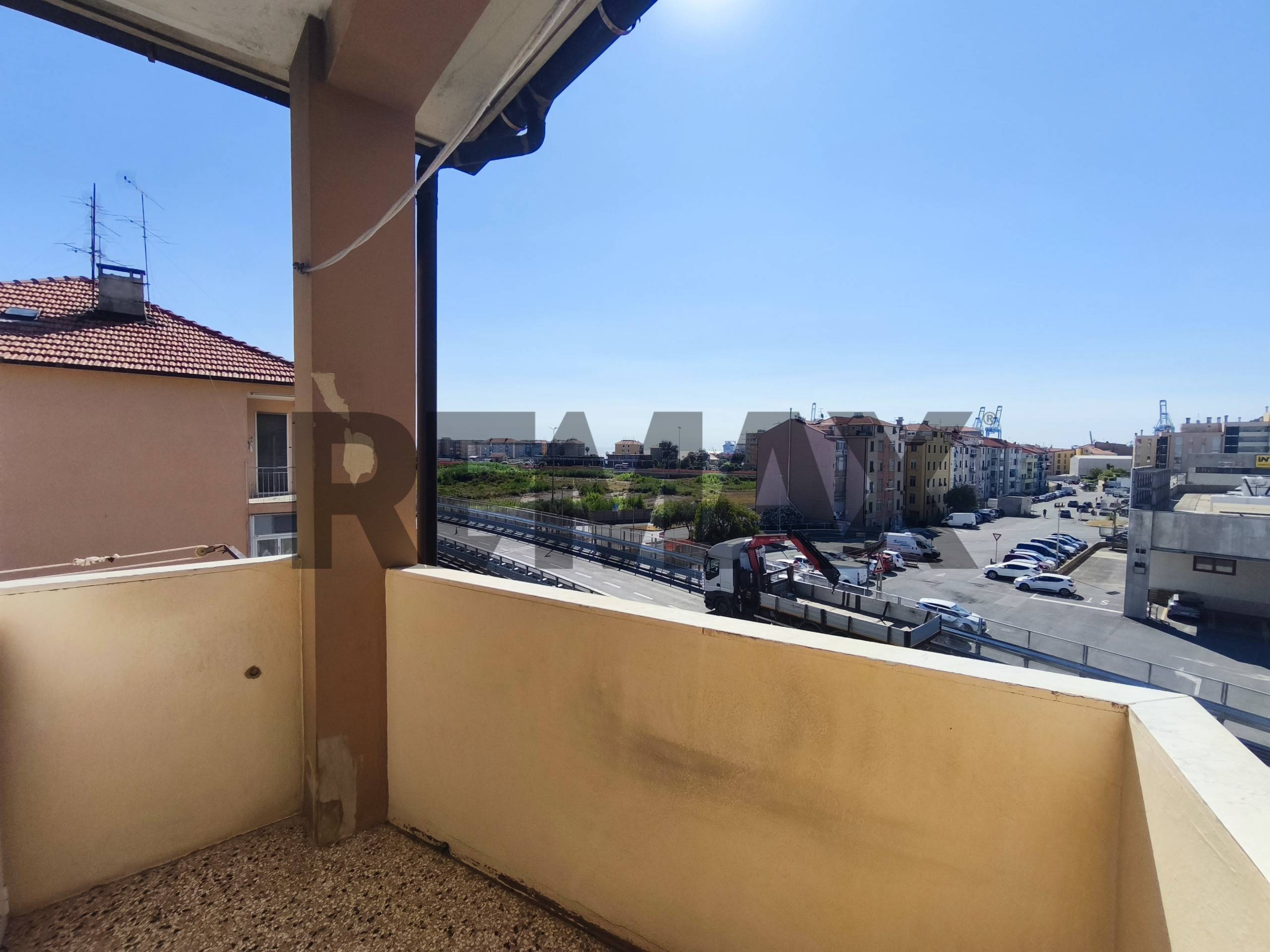 Appartamento in vendita a Vado Ligure