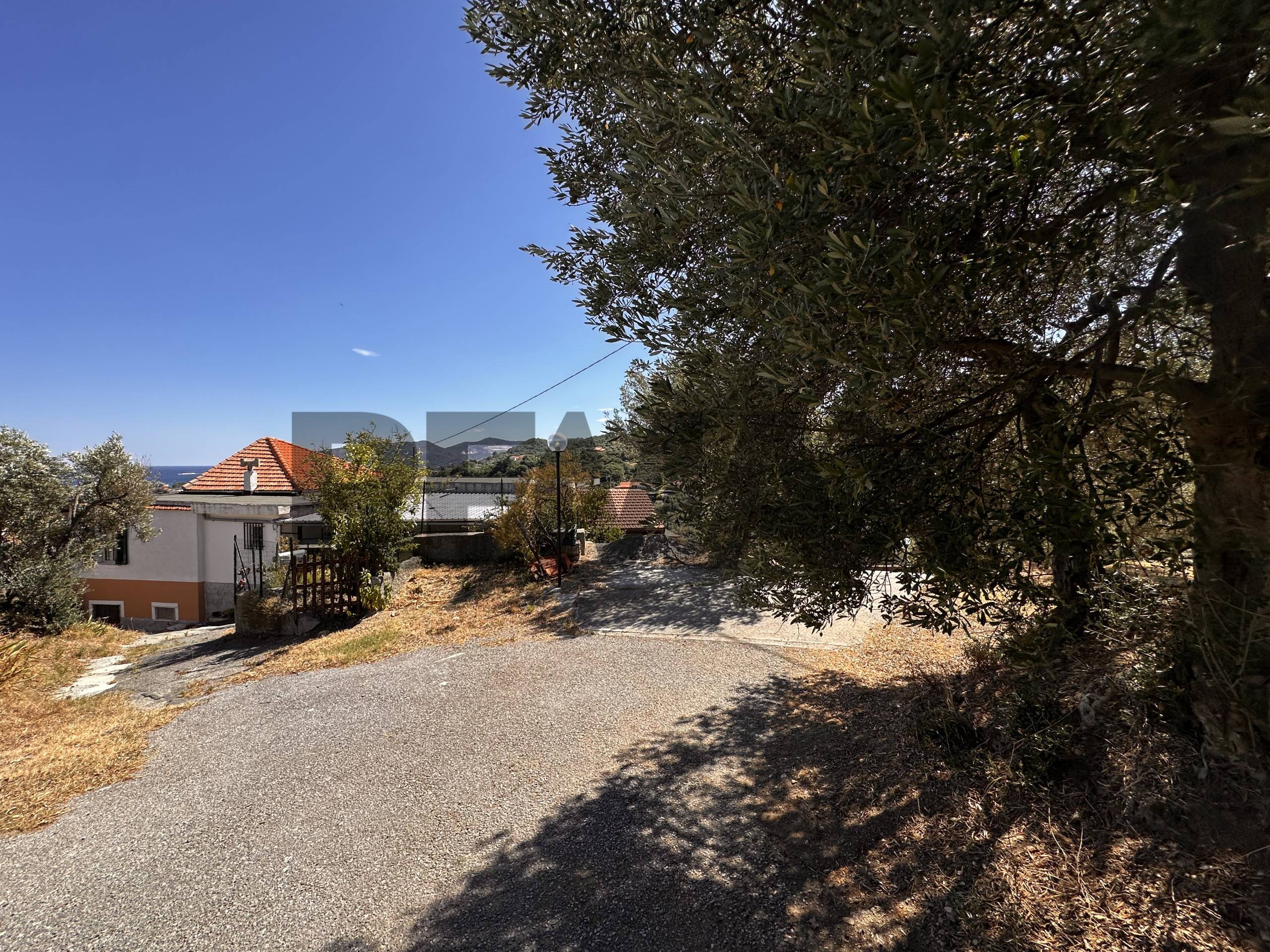 Casa Semindipendente in vendita a Savona, LeginoZinola