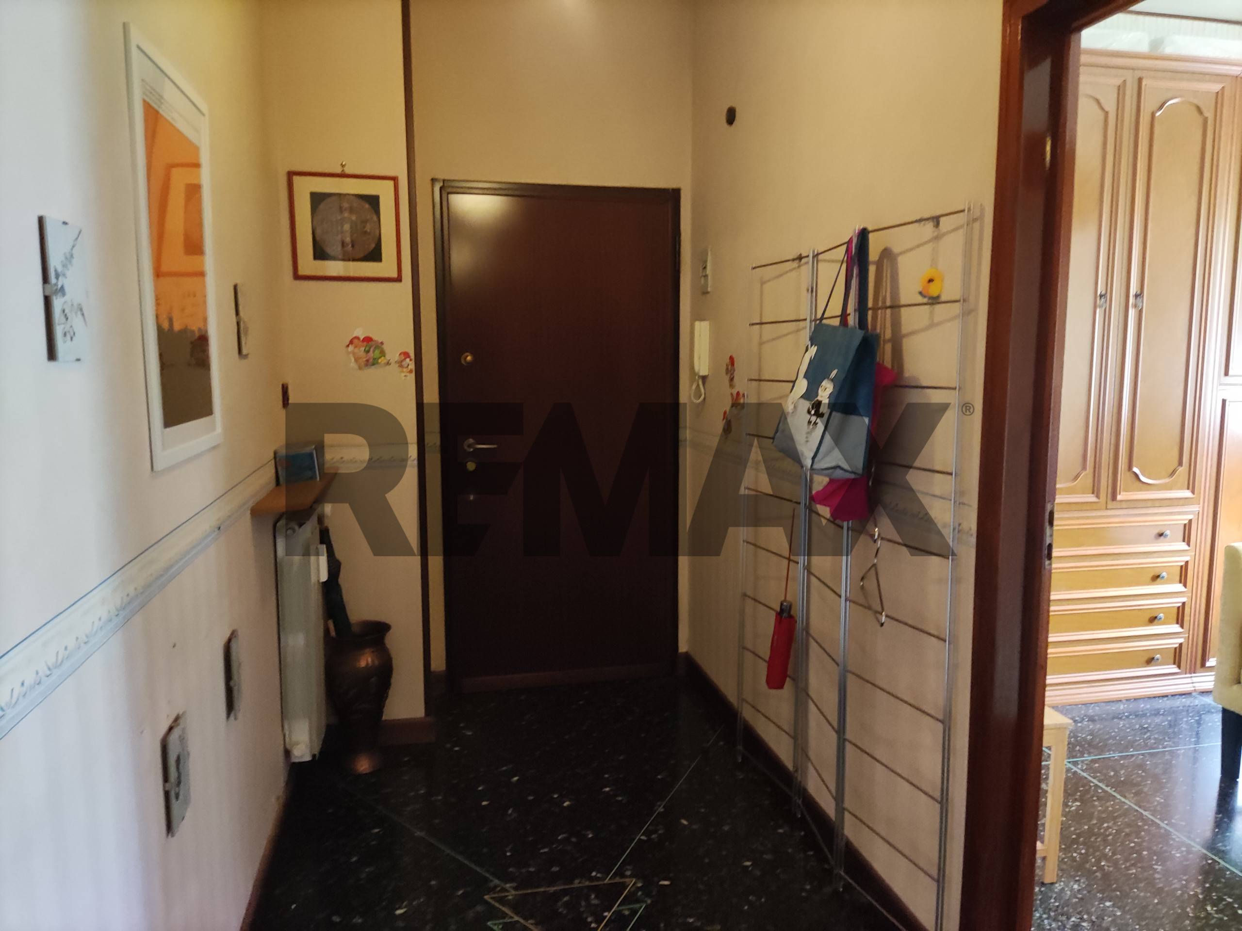 Appartamento in vendita a Savona, Lavagnola