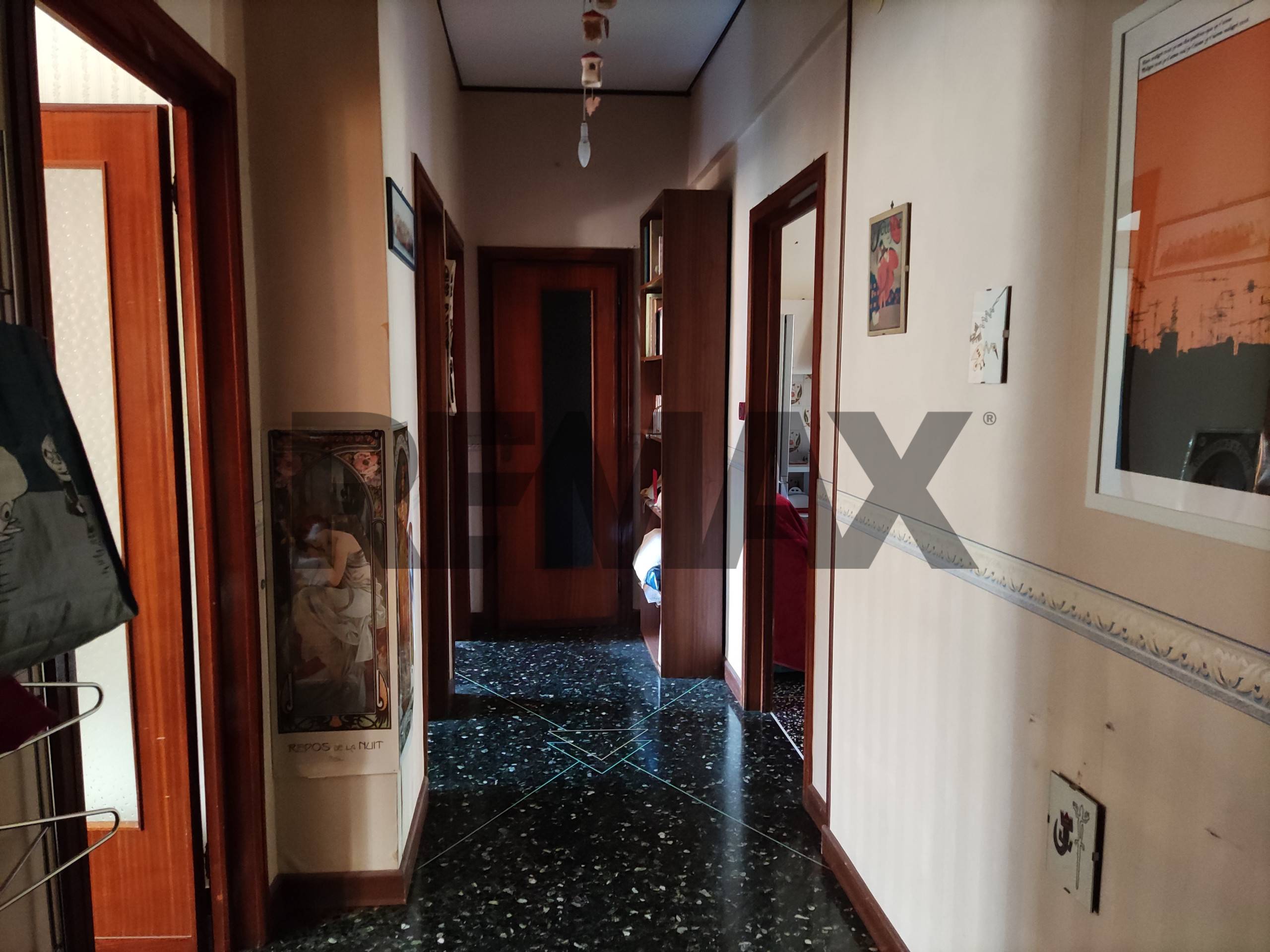 Appartamento in vendita a Savona, Lavagnola