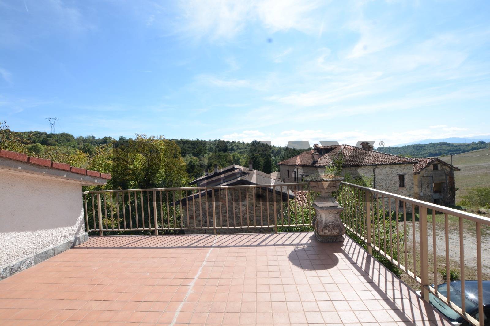 Appartamento in vendita a Camerana