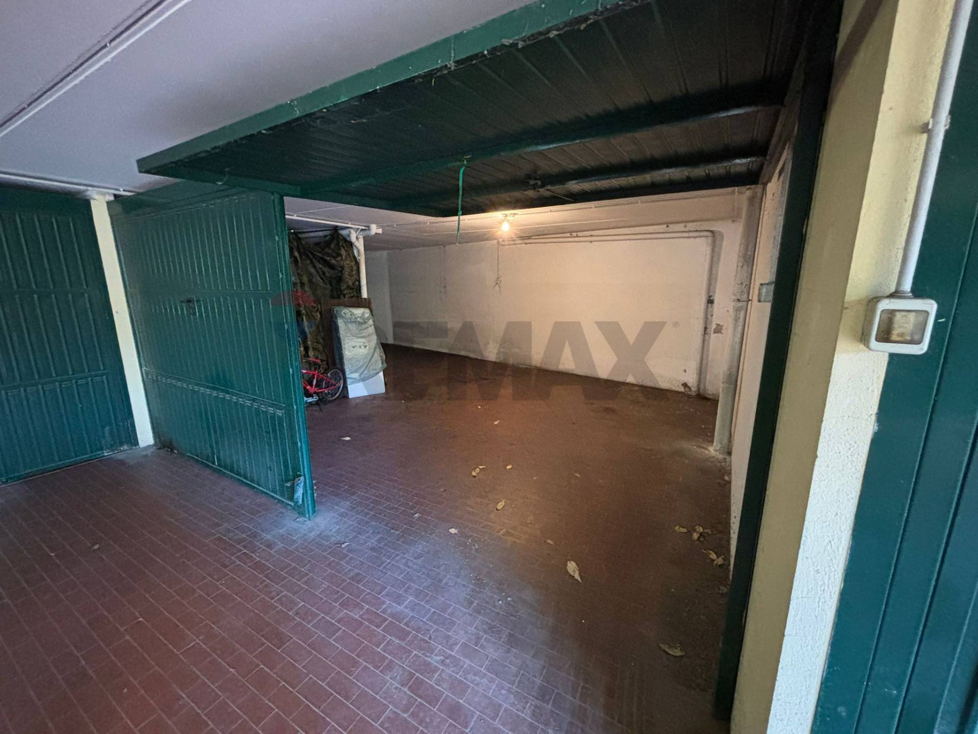 Garage/Box in vendita a Savona, LeginoZinola