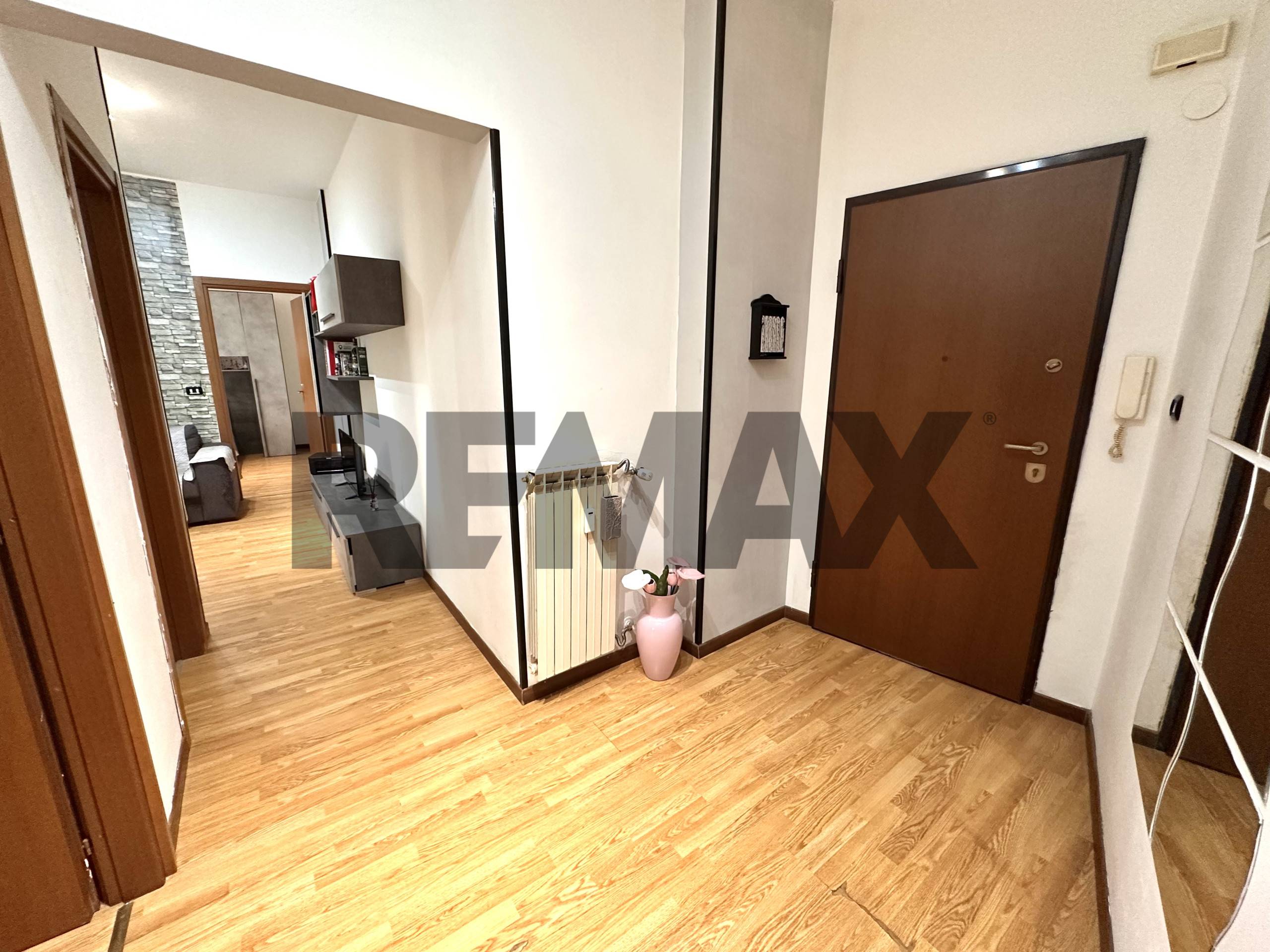 Appartamento in vendita a Savona, Via Mignone