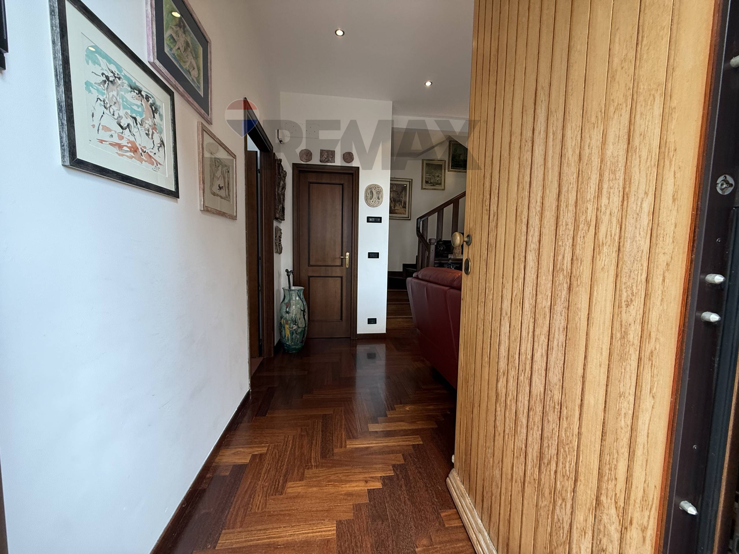 Porzione di casa in vendita a Savona, Mongrifone