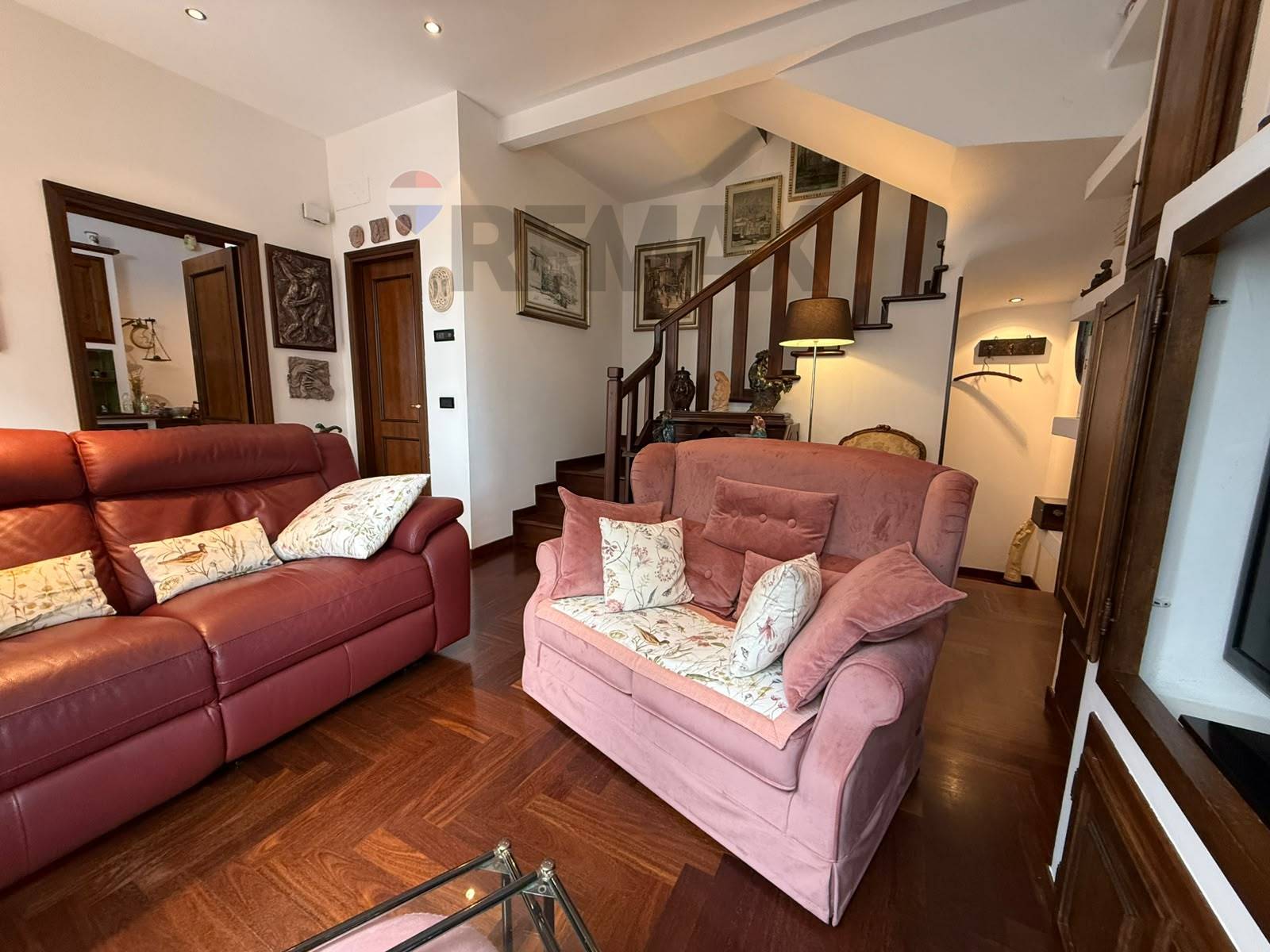 Porzione di casa in vendita a Savona, Mongrifone