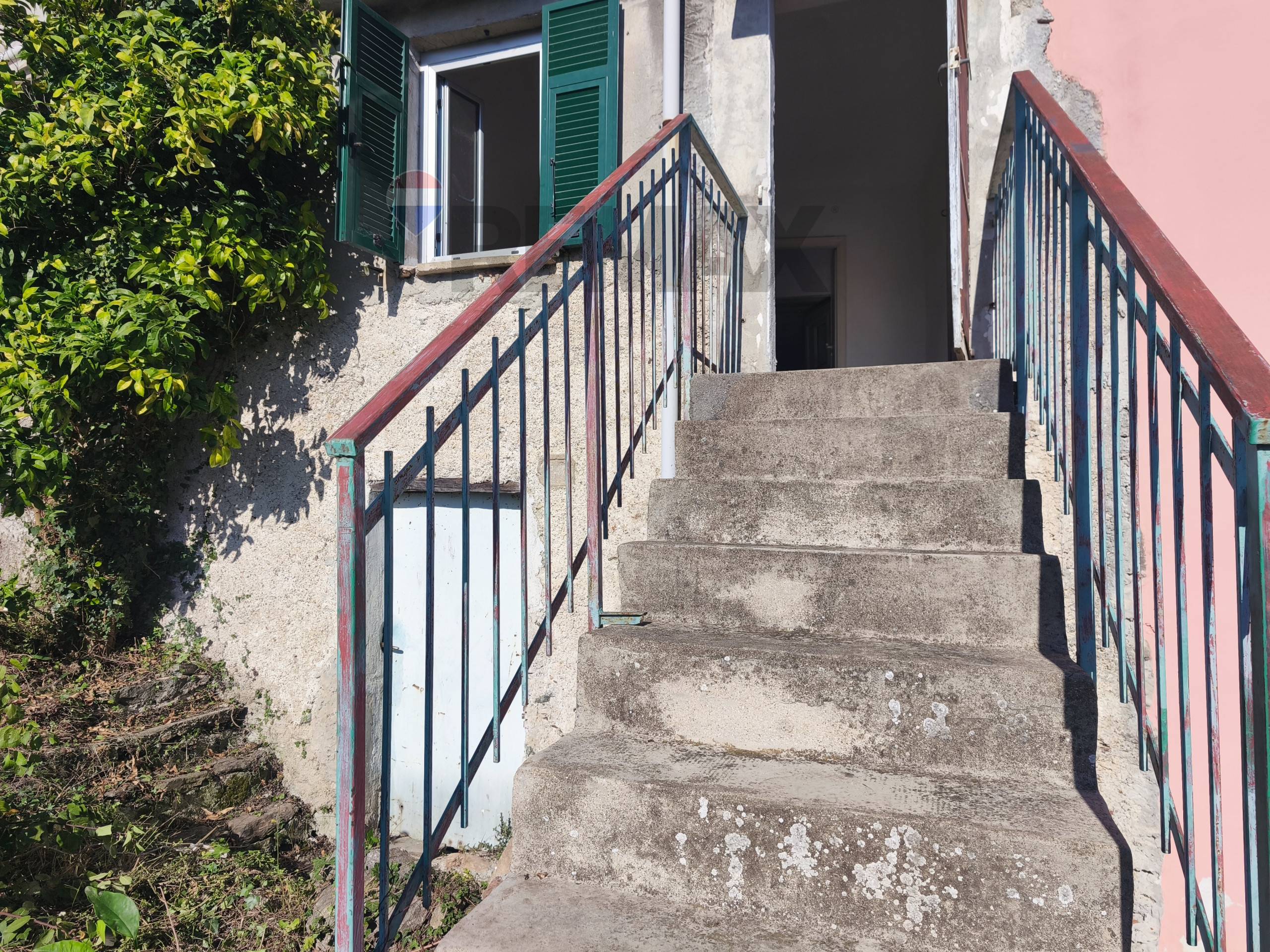 Rustico in vendita a Vado Ligure
