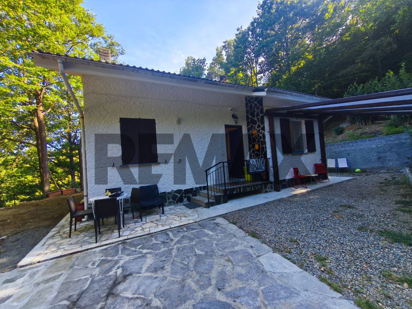 Casa Indipendente in vendita a Giusvalla