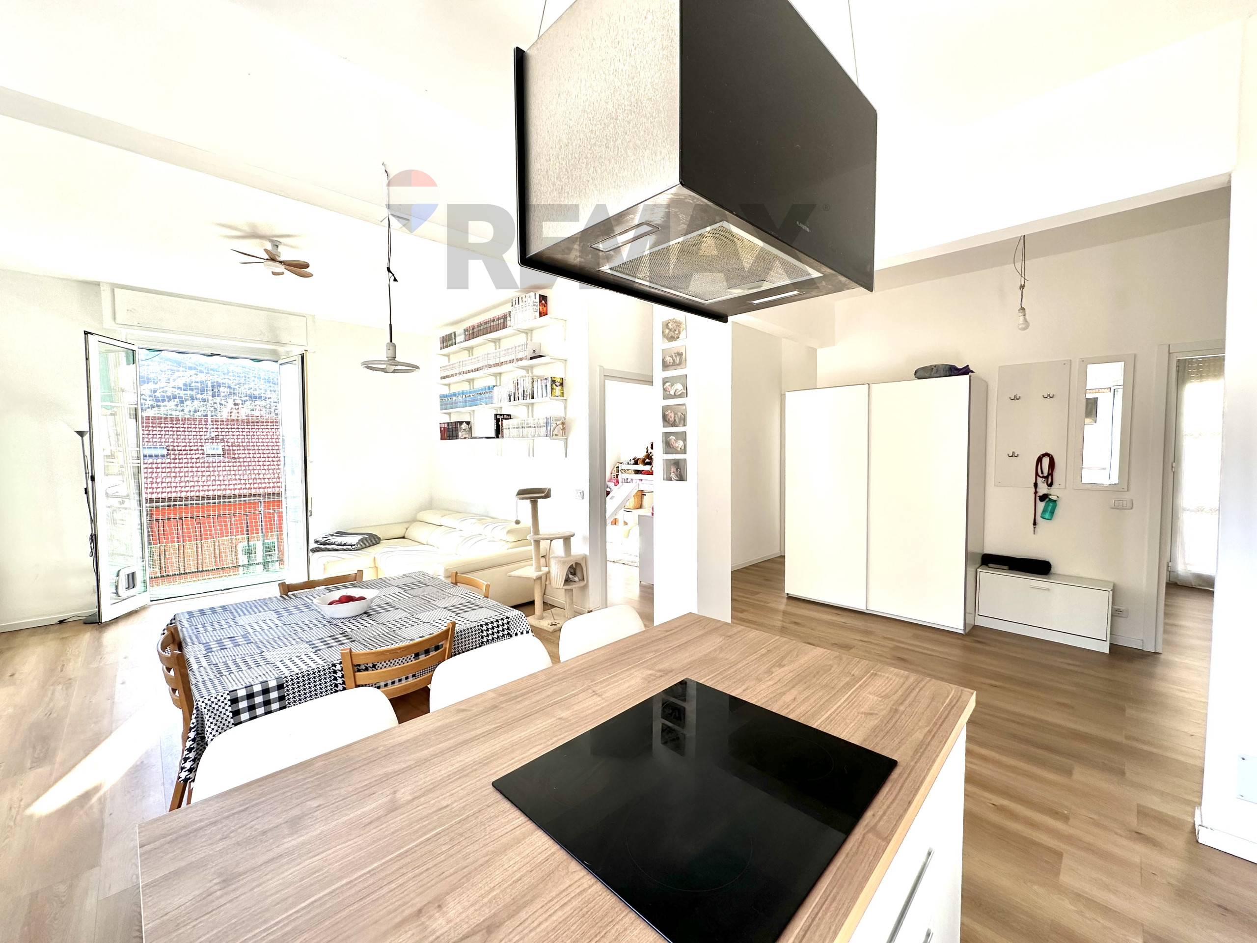 Appartamento in vendita a Savona, Villapiana