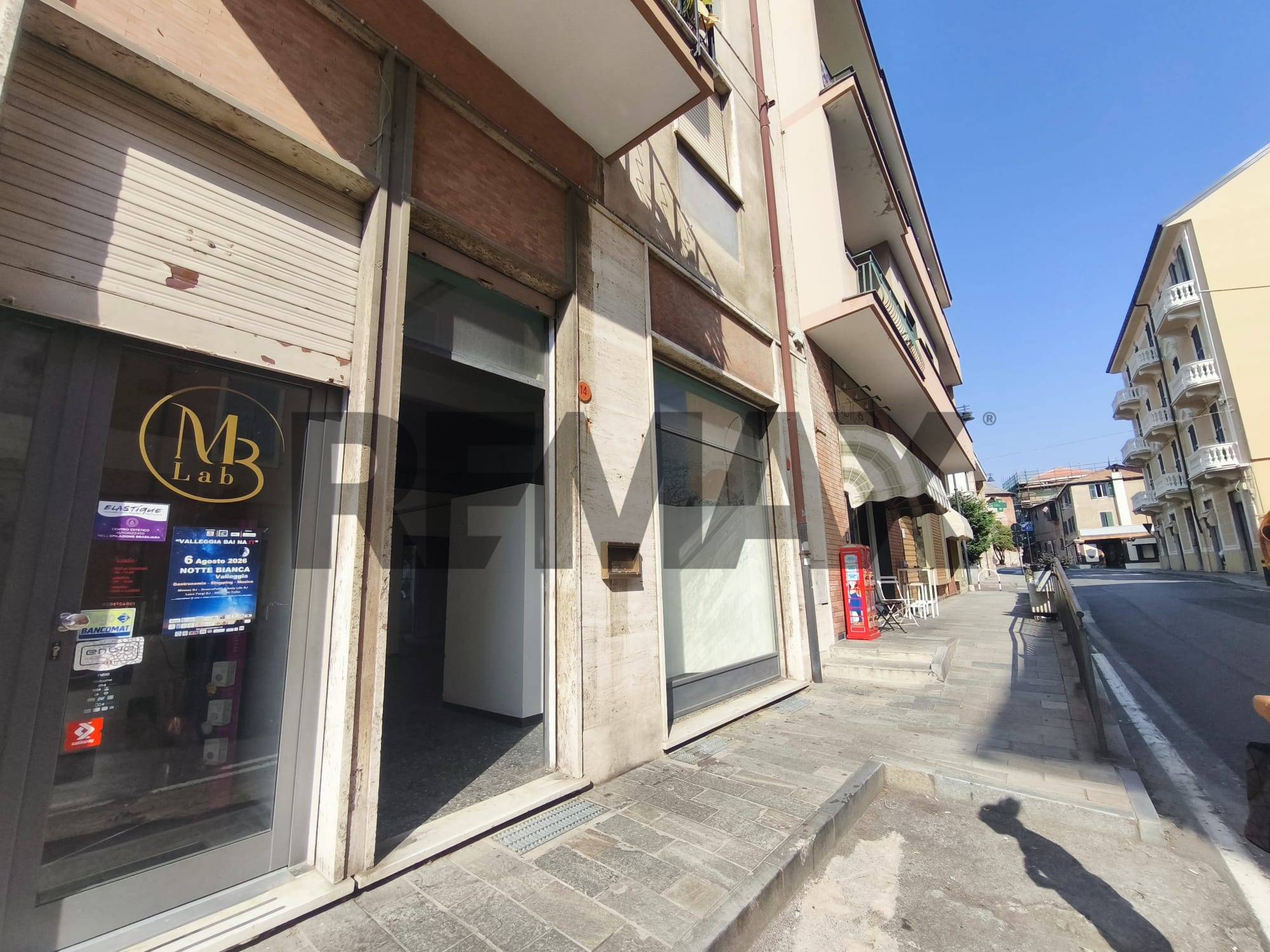 Locale Commerciale in affitto a Quiliano, Valleggia