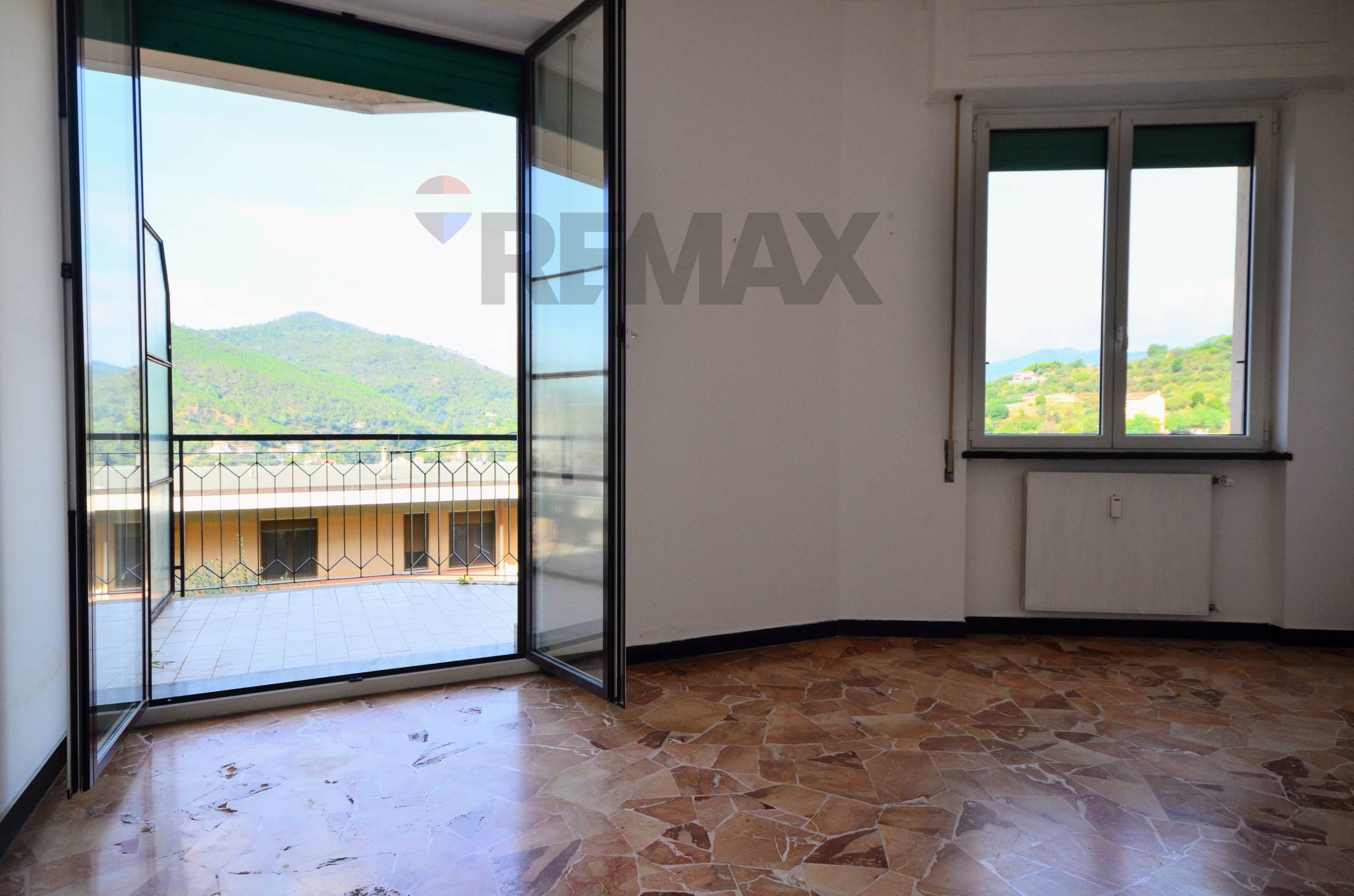 Appartamento in vendita a Savona, La Rusca