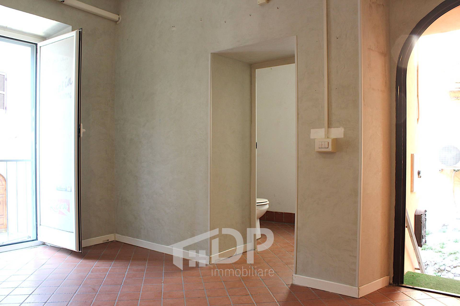 Studio/Ufficio in vendita a Palombara Sabina, Semicentrale