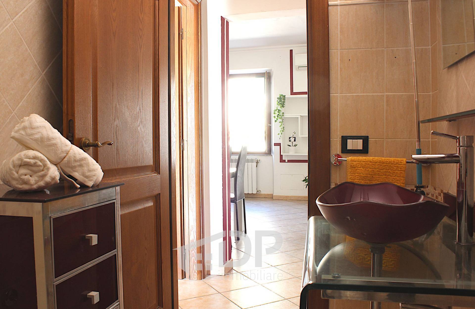 Appartamento in vendita a Palombara Sabina, Semicentrale