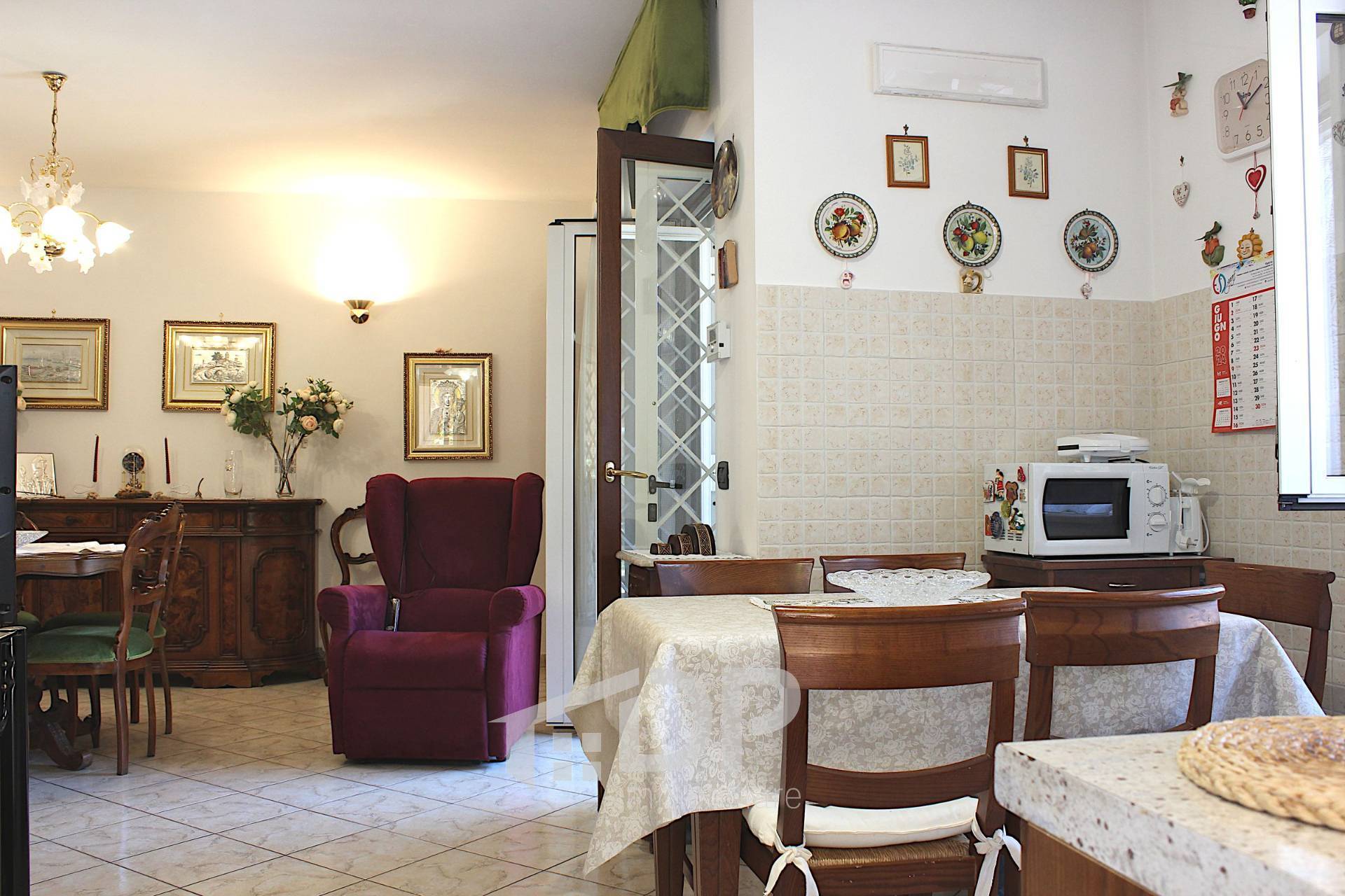 Appartamento in vendita a Palombara Sabina, Semicentrale