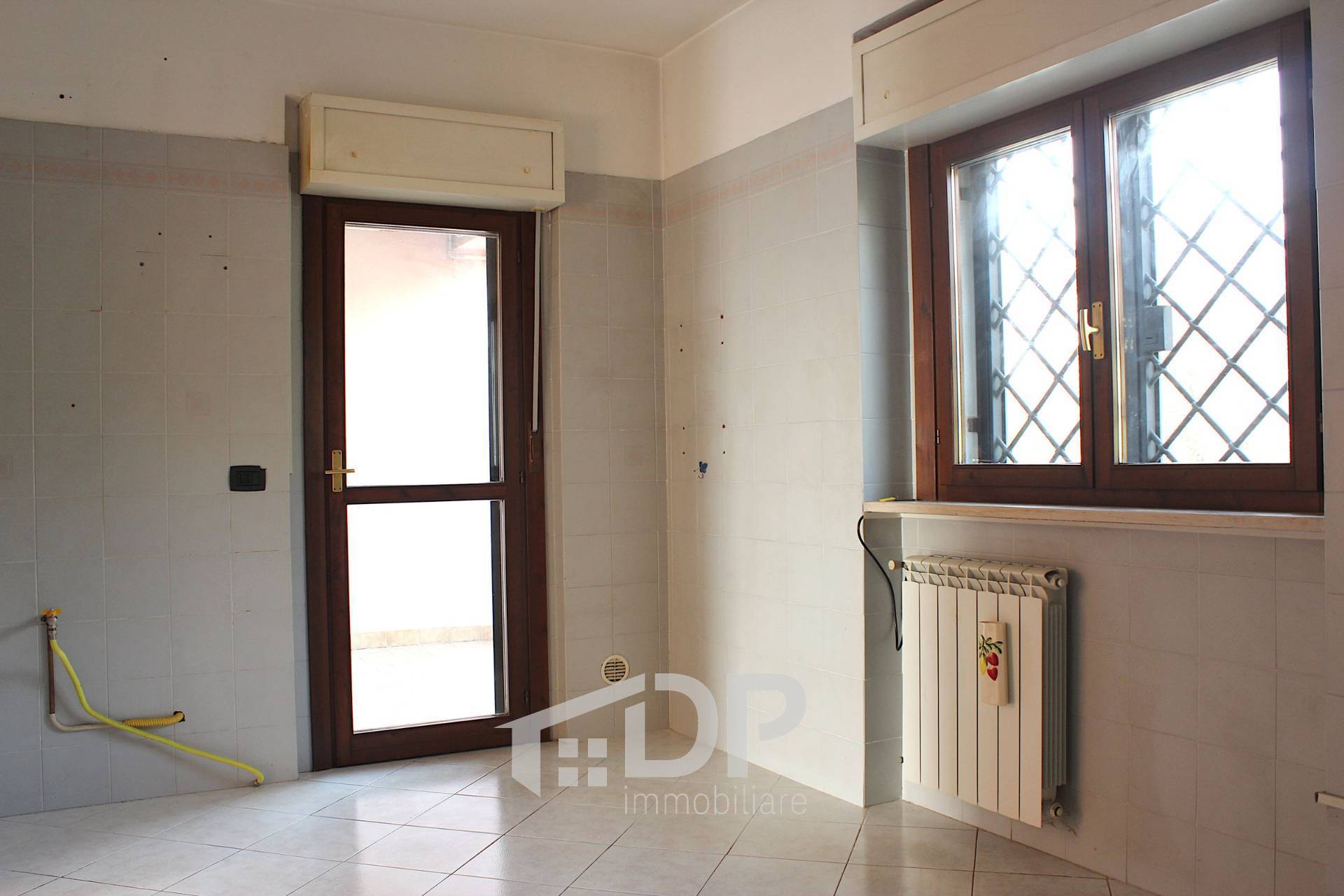 Appartamento in vendita a Palombara Sabina, Semicentrale