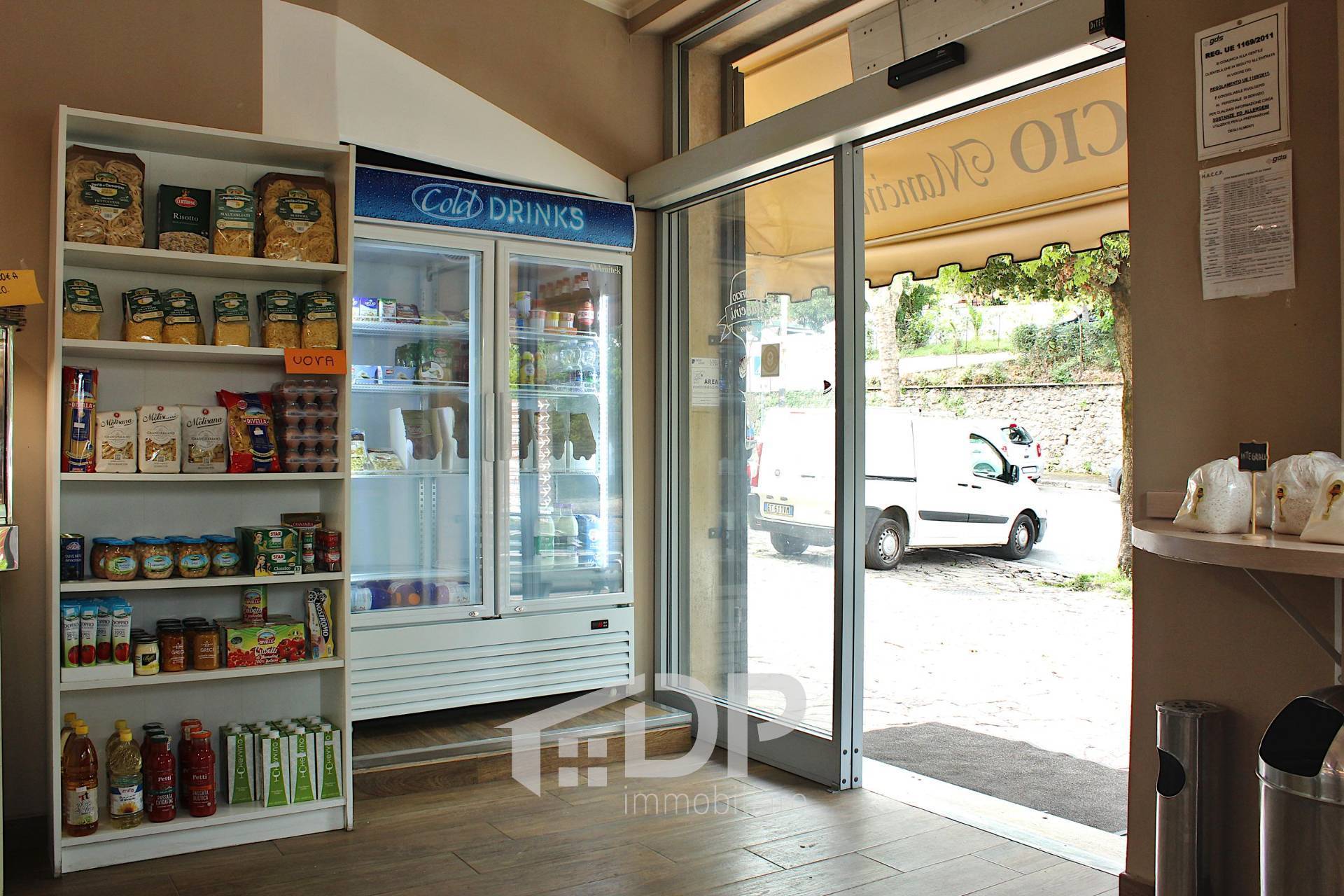Attivit commerciale in vendita a Palombara Sabina, Semicentrale