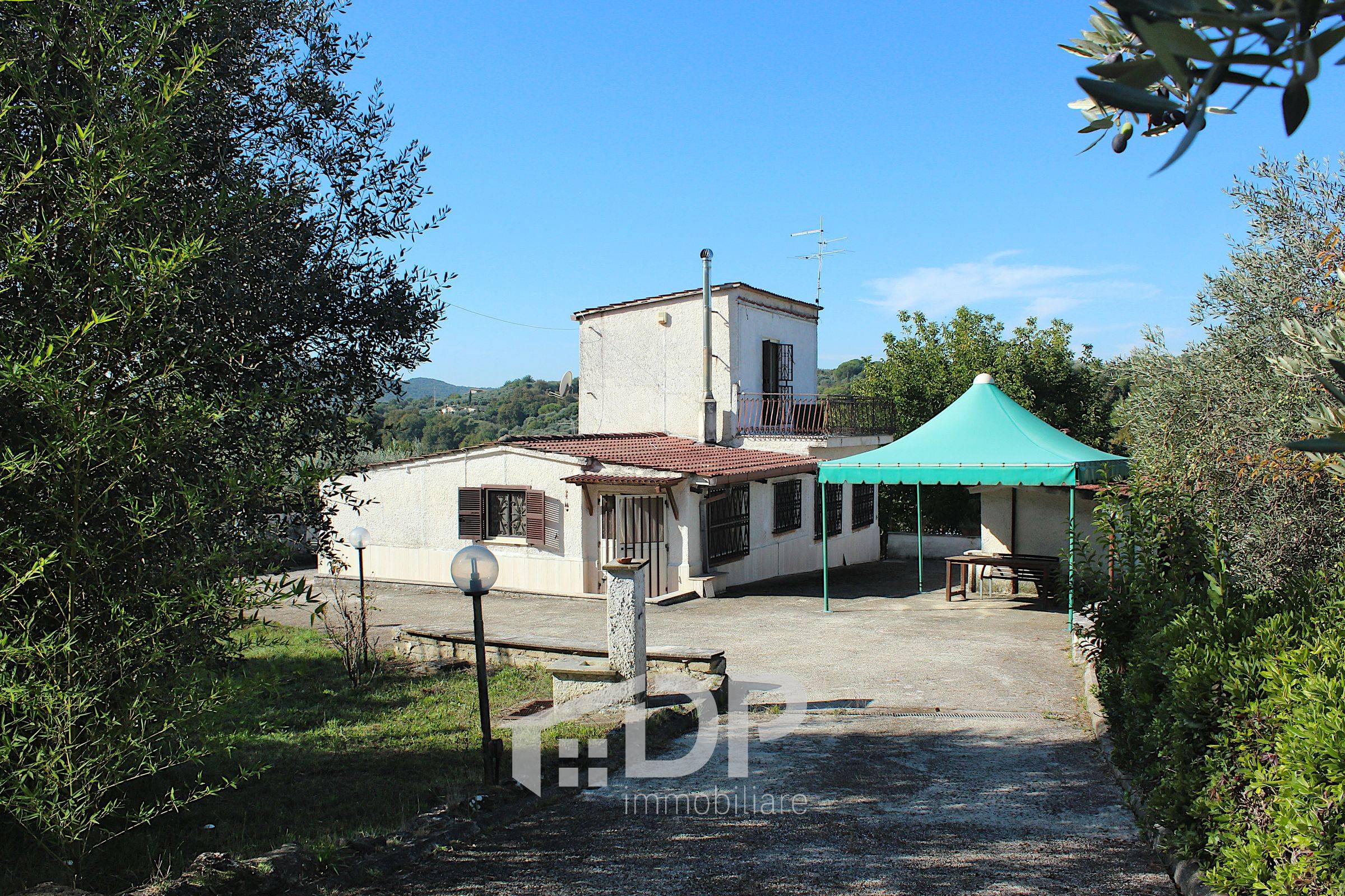 Casa singola in vendita a Palombara Sabina, Cimitero