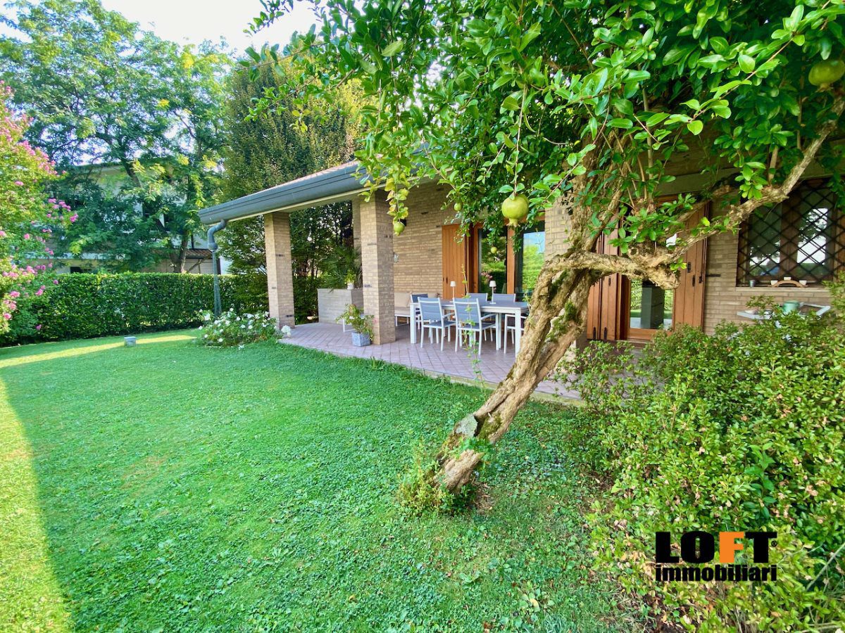 Villa in vendita a Selvazzano Dentro