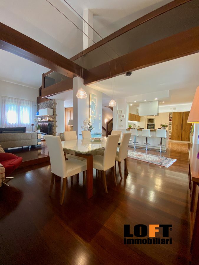 Villa in vendita a Selvazzano Dentro