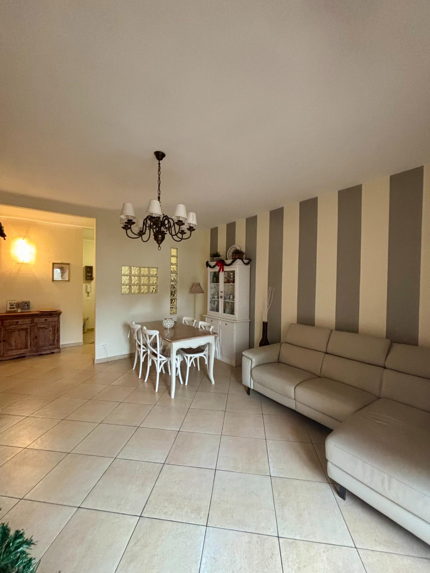 Appartamento ristrutturato, Carrara marina di