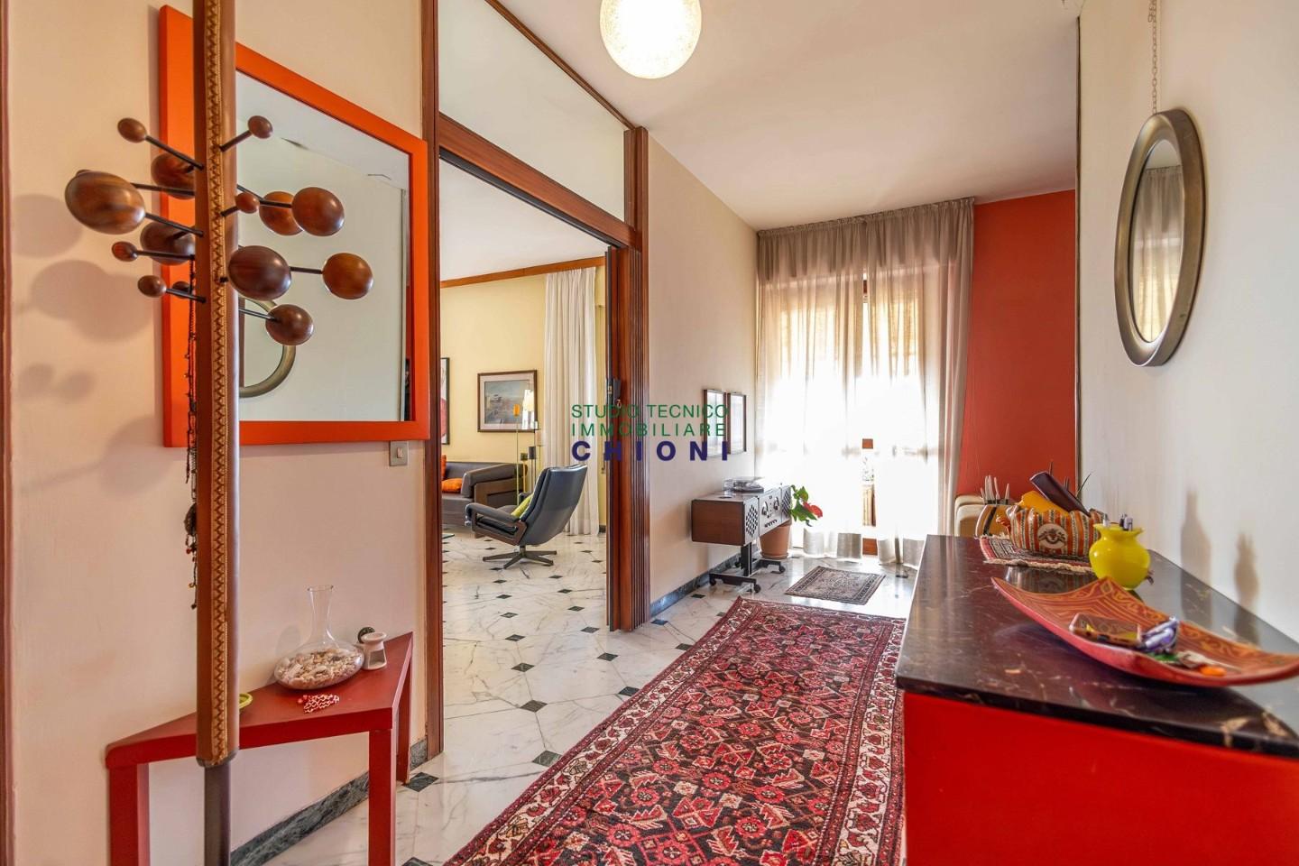 Attico vista mare, Carrara marina di