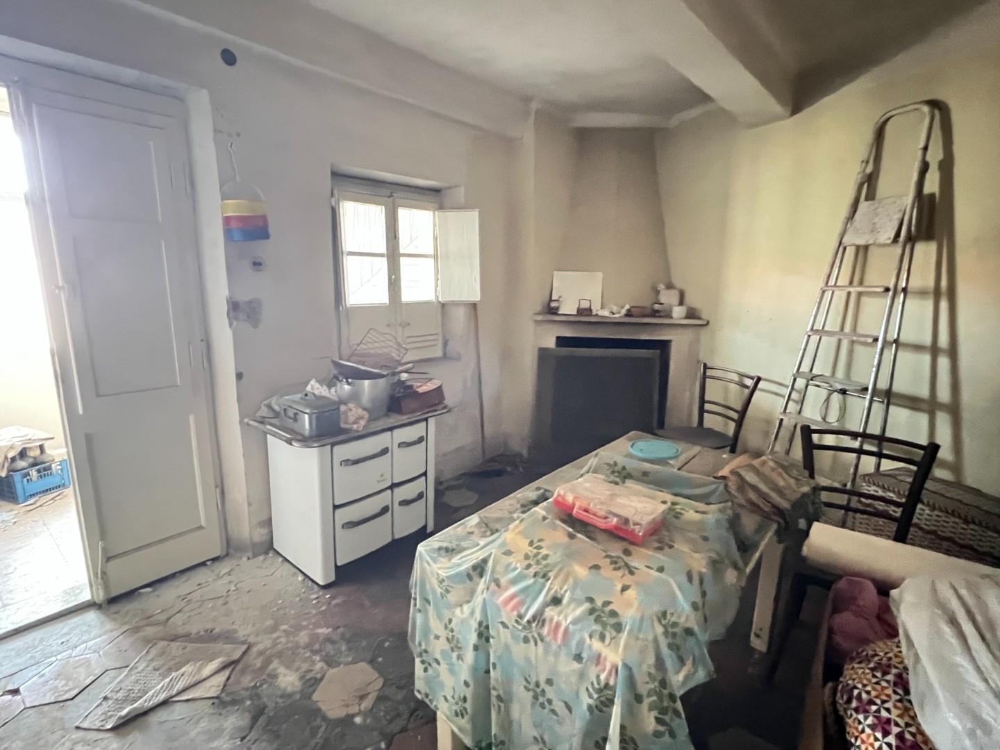 Casa indipendente con giardino, Massa cervara