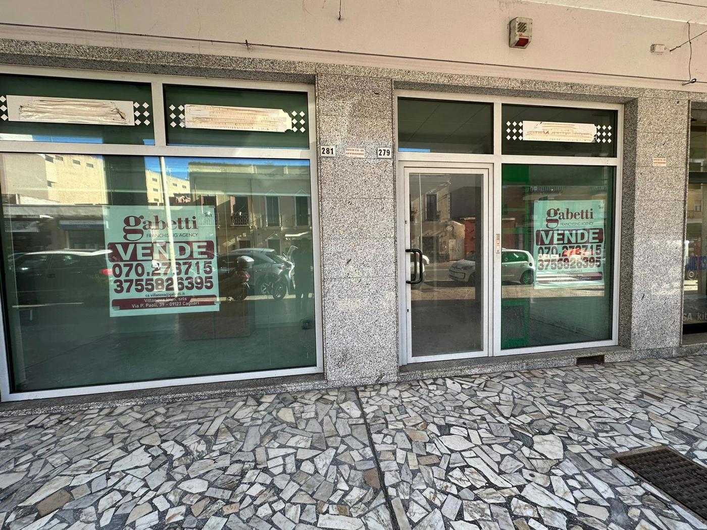Negozio in vendita a Cagliari