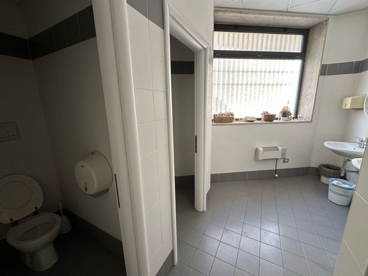 Negozio in affitto a Cagliari