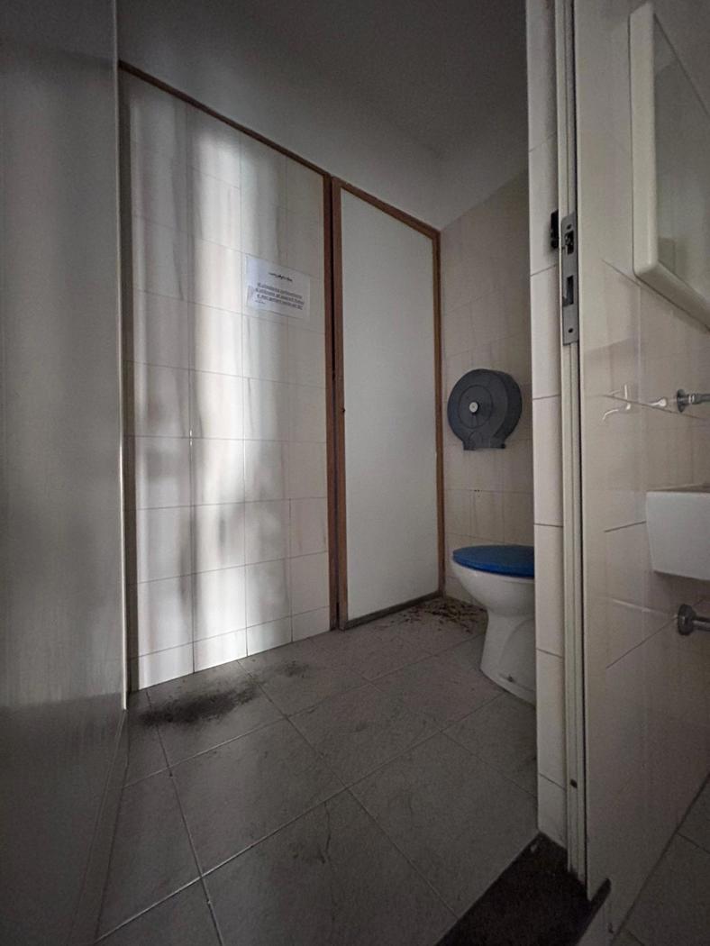 Negozio in vendita a Cagliari