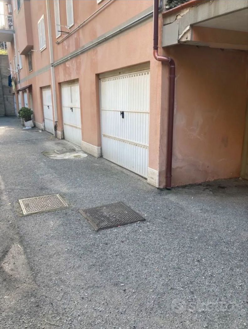 Box/Garage 16mq in vendita a Messina