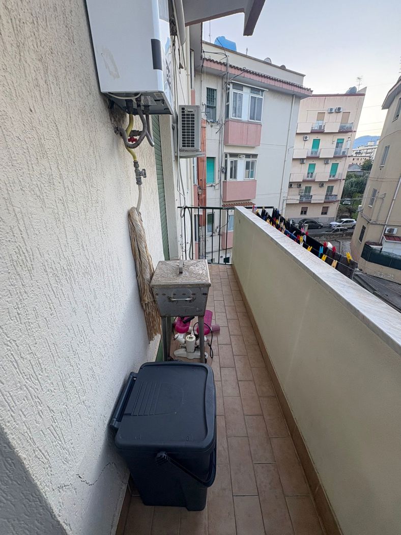 Trilocale con box a Messina