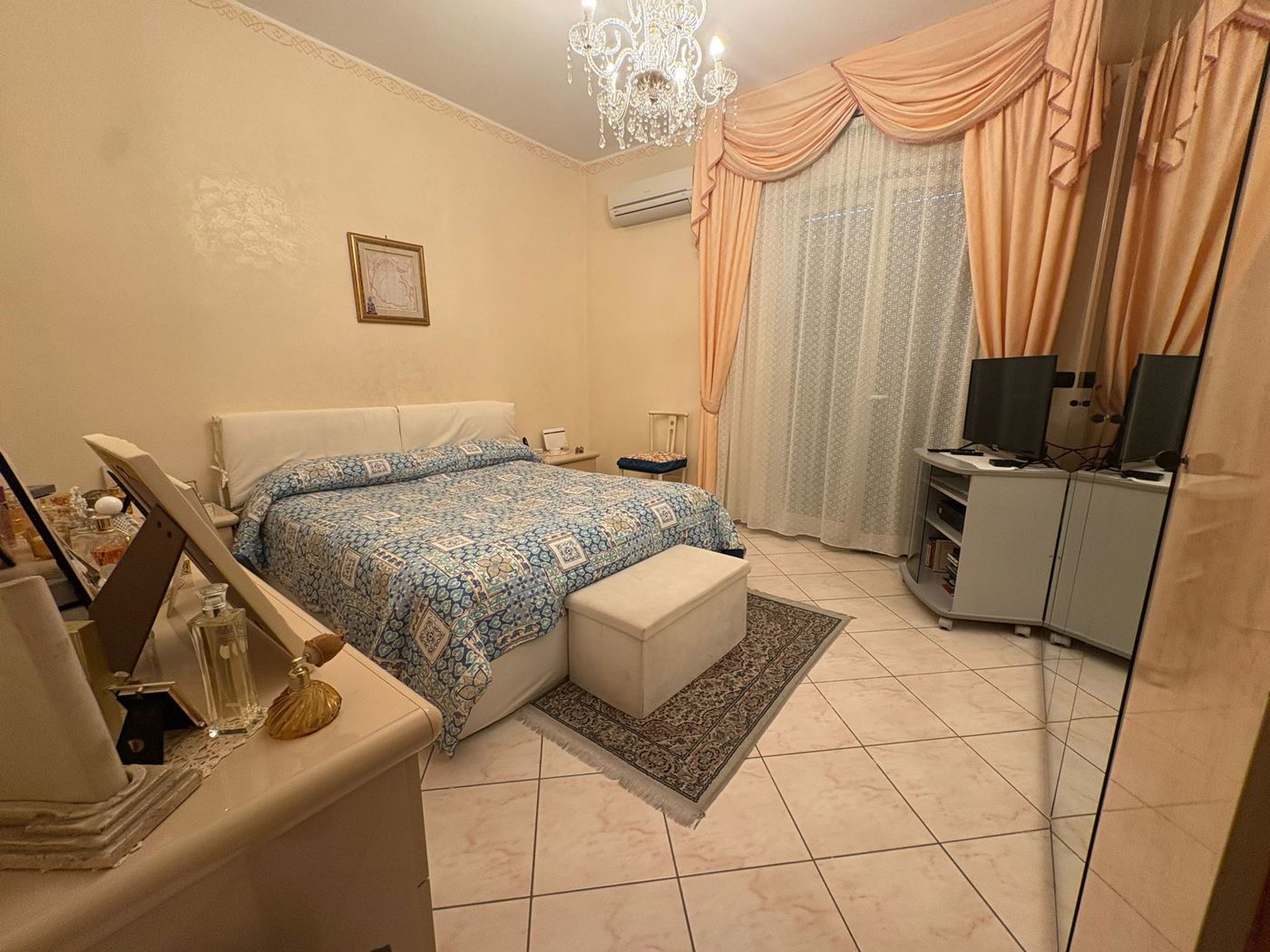 Trilocale con box a Messina