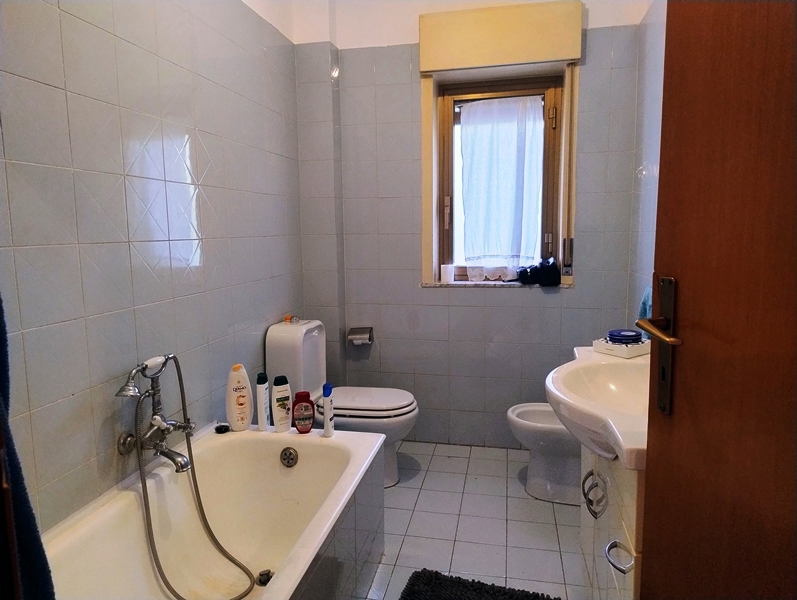 Quadrilocale con box a Messina