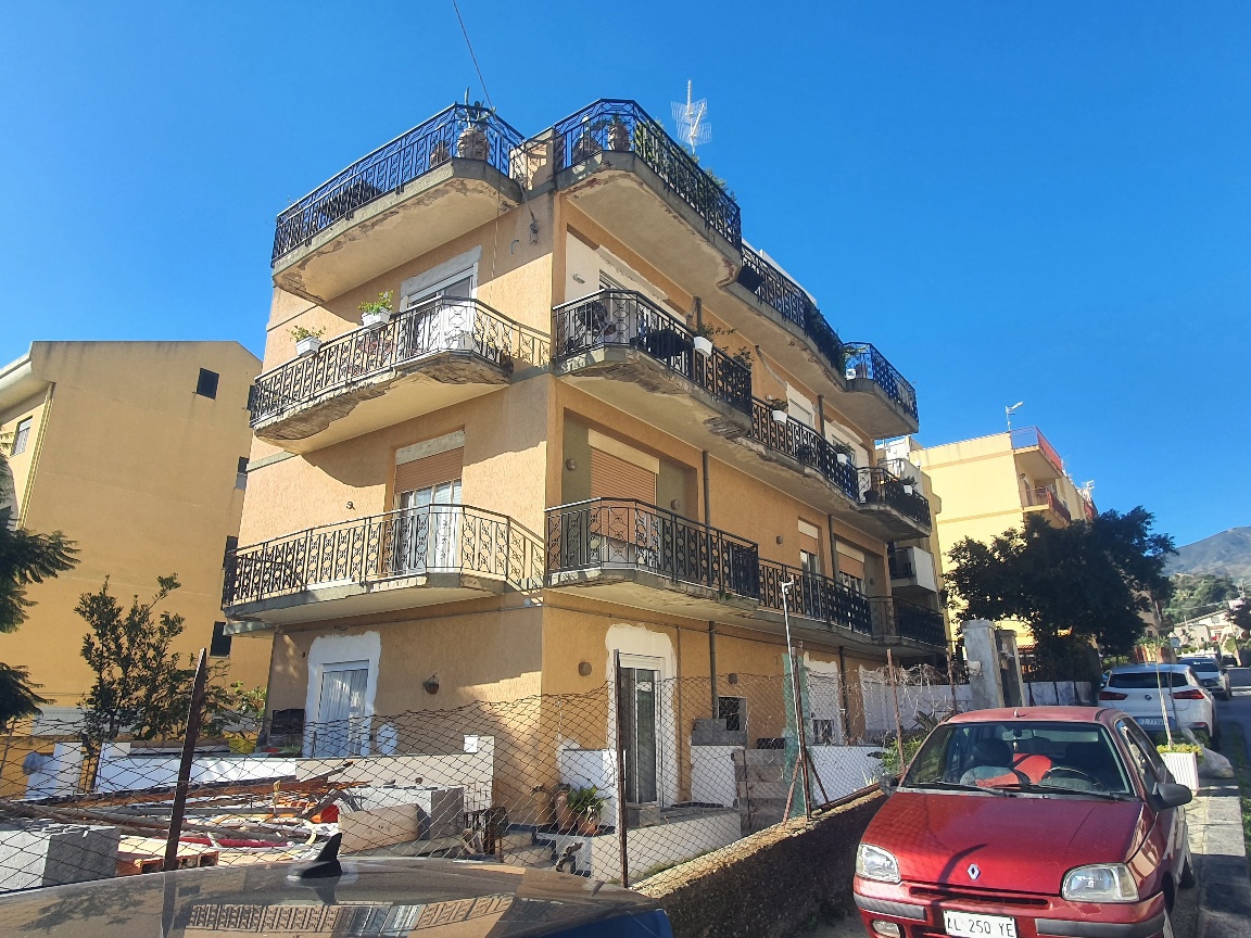 Quadrilocale in vendita a Messina