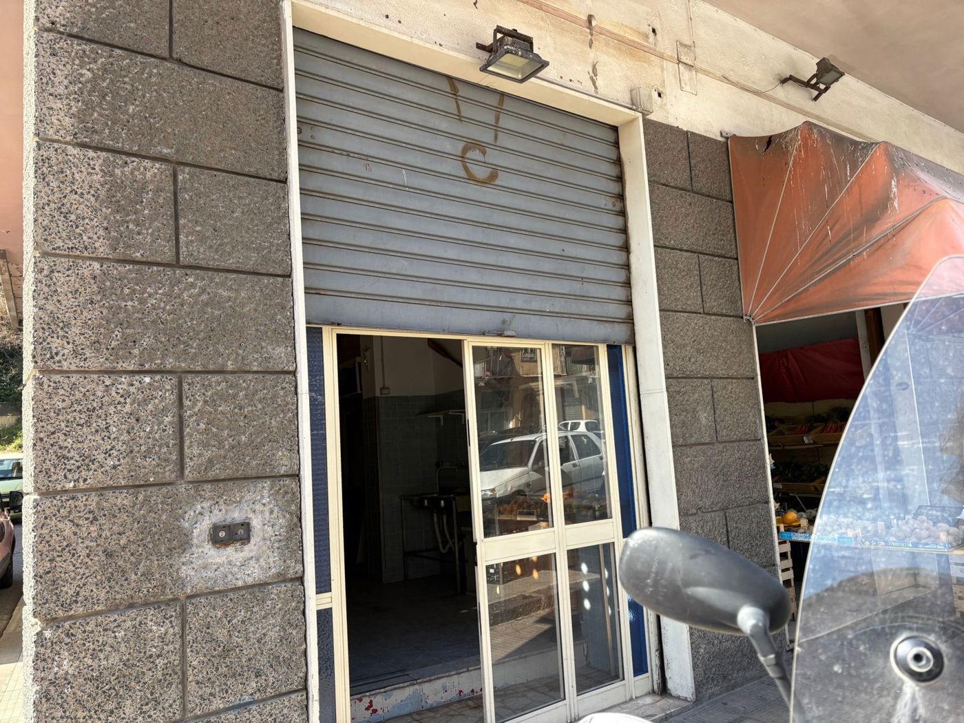 Negozio in vendita a Messina