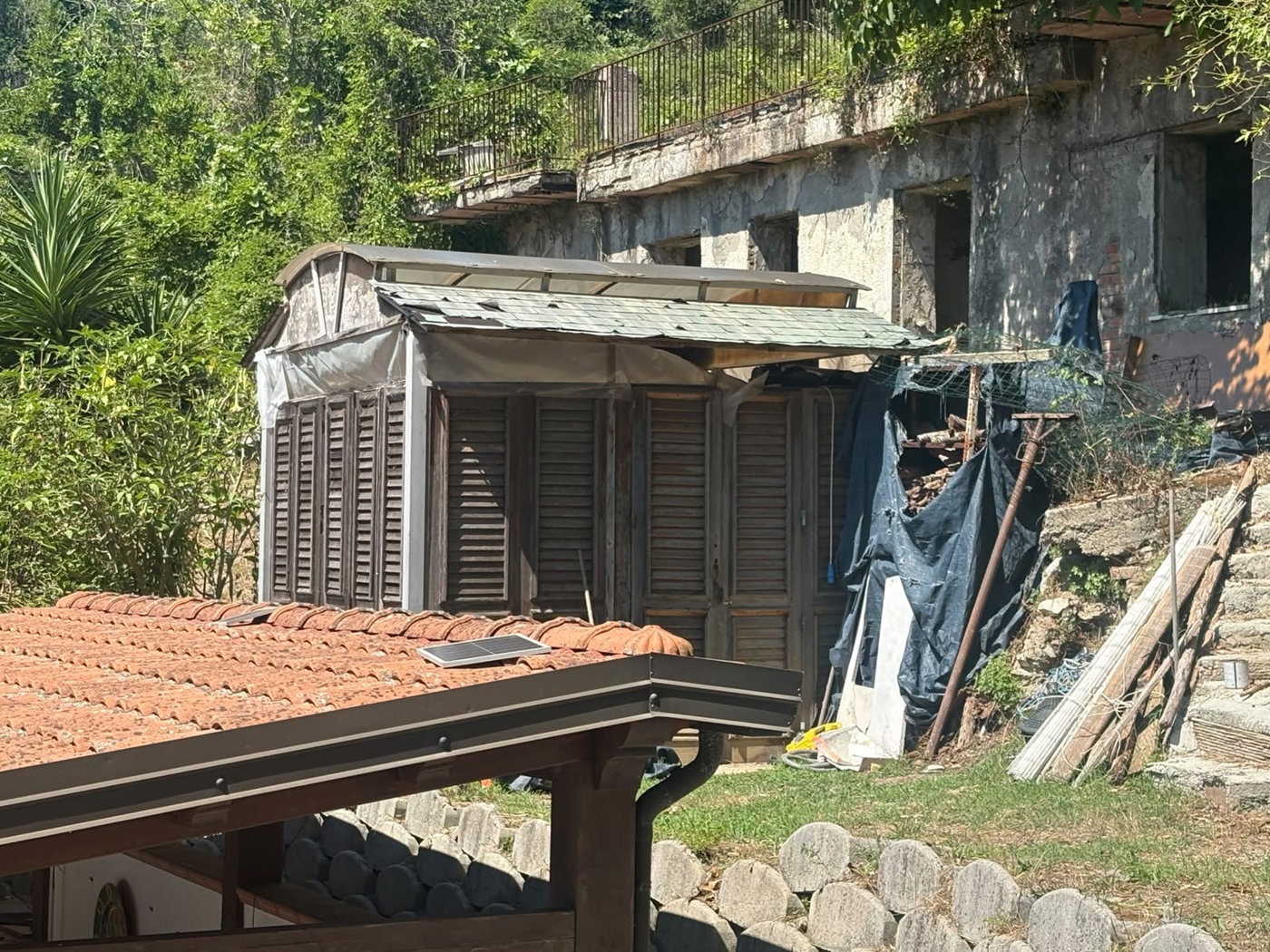 Casa indipendente con box doppio a Messina