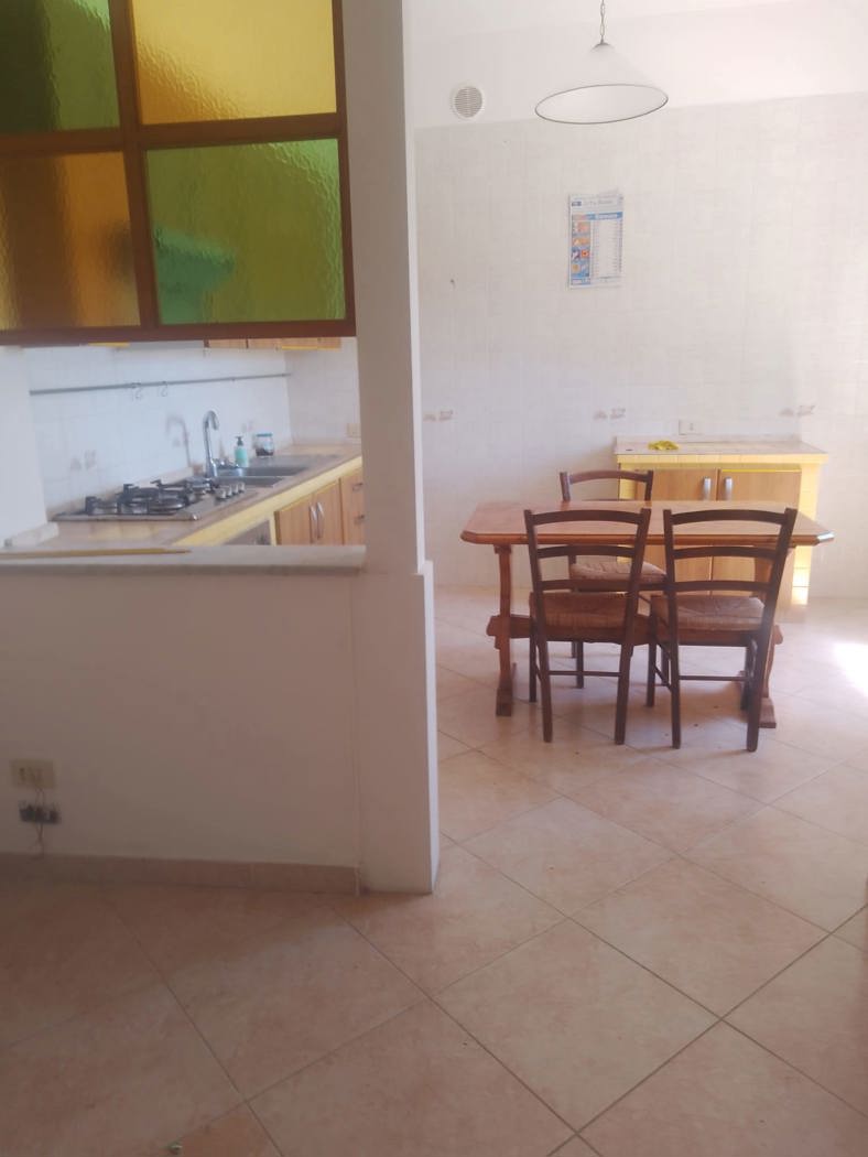 Bilocale arredato in affitto a Pozzuoli