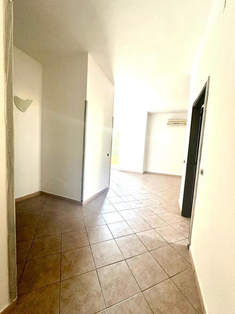 Trilocale in affitto a Napoli