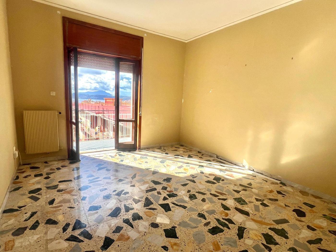 Quadrilocale vista mare a Pozzuoli