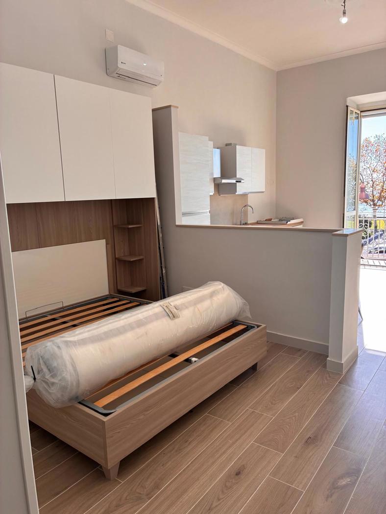 Monolocale arredato in affitto a Pozzuoli