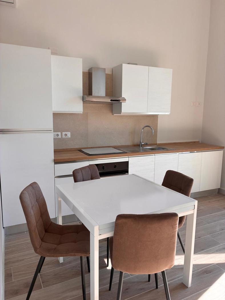 Monolocale arredato in affitto a Pozzuoli