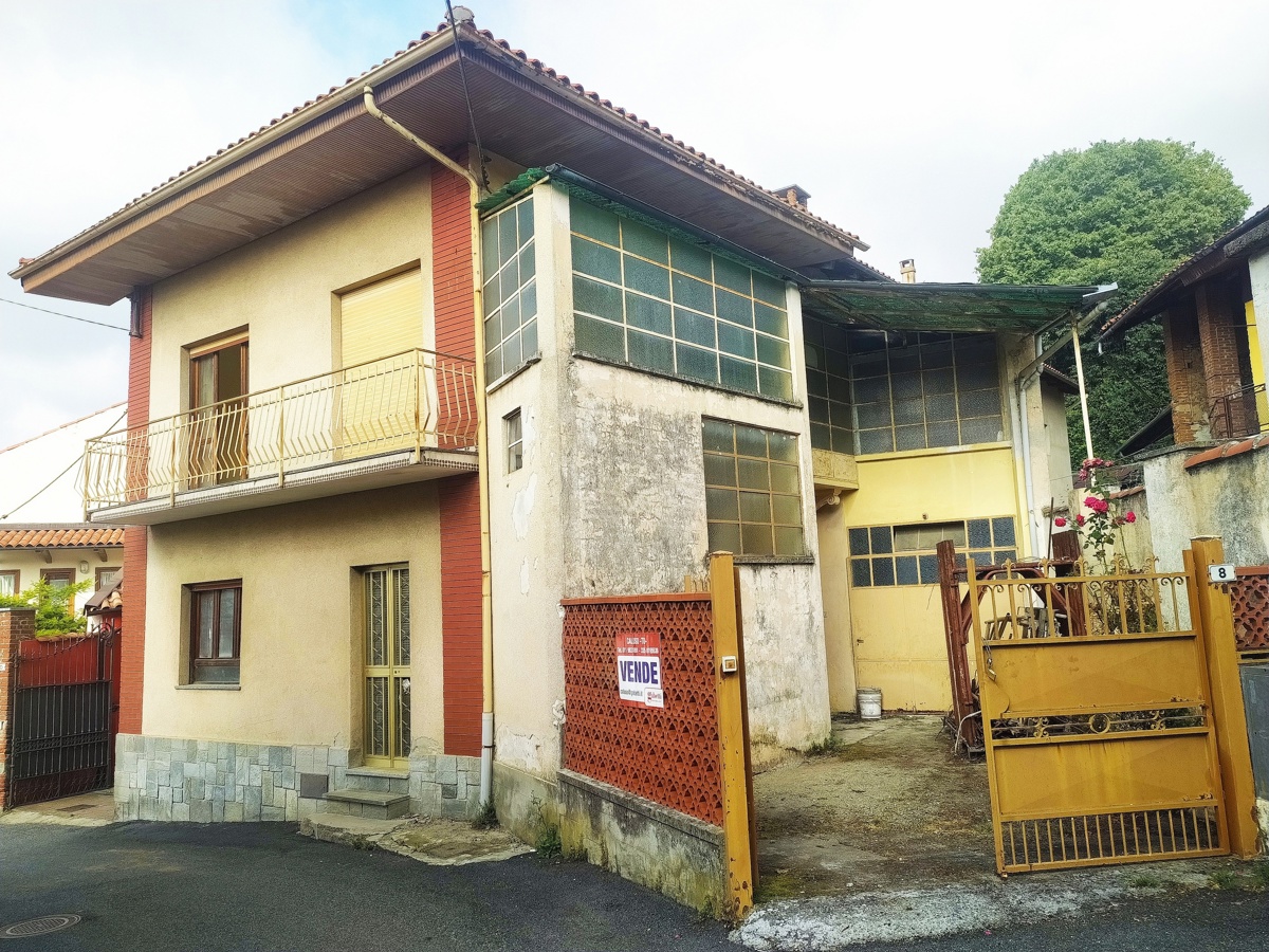 Casa indipendente da ristrutturare a Orio Canavese