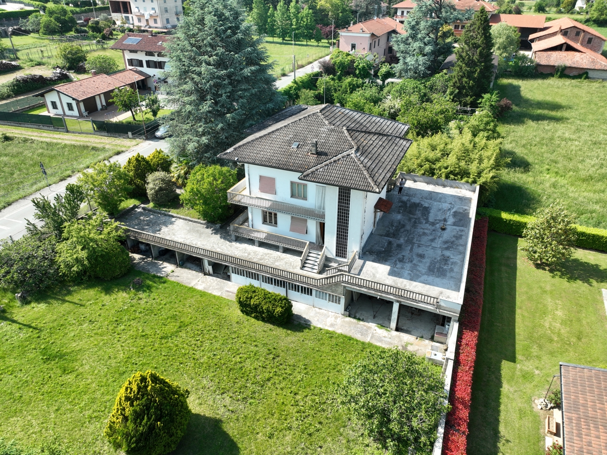 Casa indipendente con giardino a Borgomasino