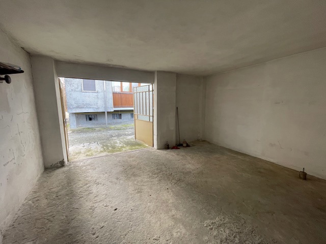 Box/Garage 20mq in vendita a Caluso