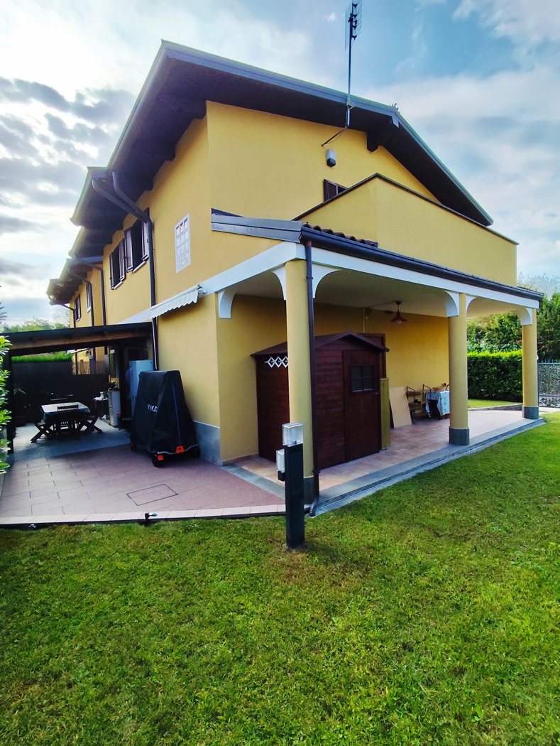 Villa con giardino a Foglizzo