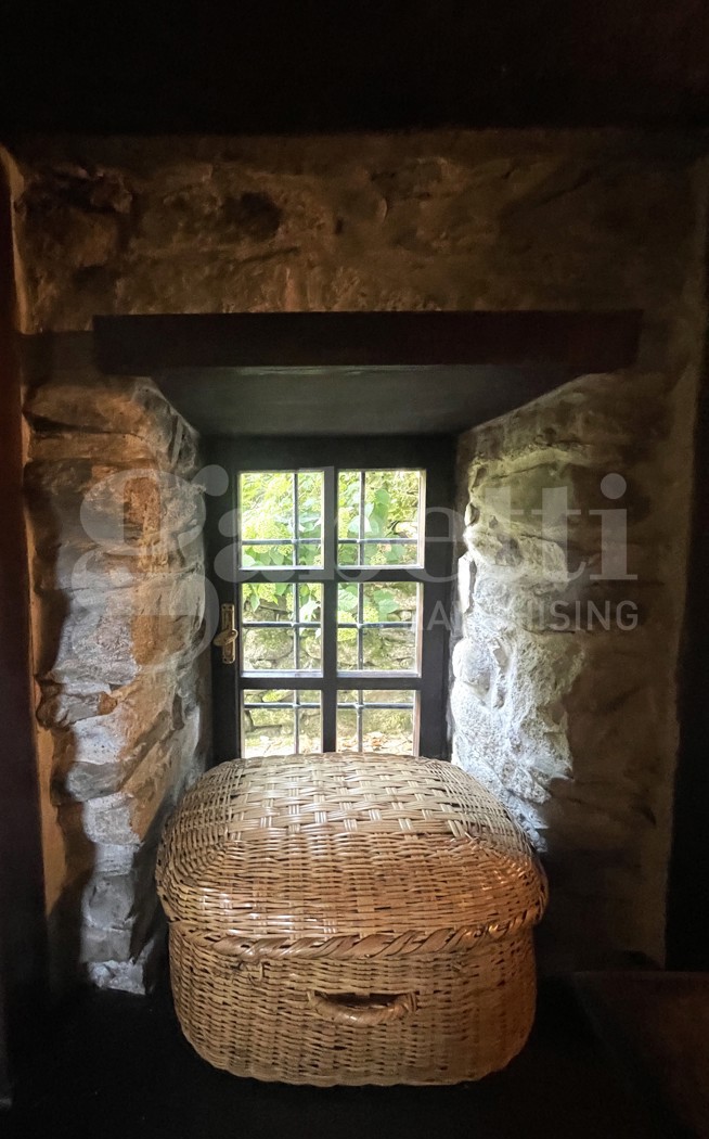 Villa con giardino a Valchiusa